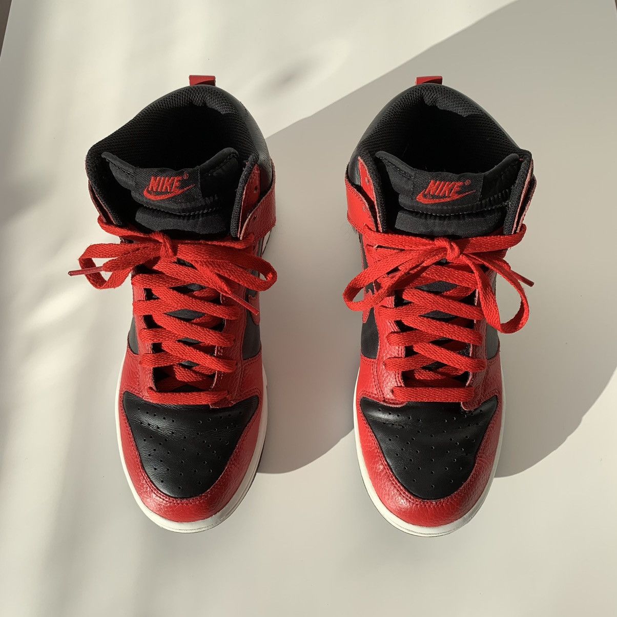 Nike 2010 Nike Dunk High Be True To Your Street Black/Red Size US 8 / EU 41 - 5 Thumbnail