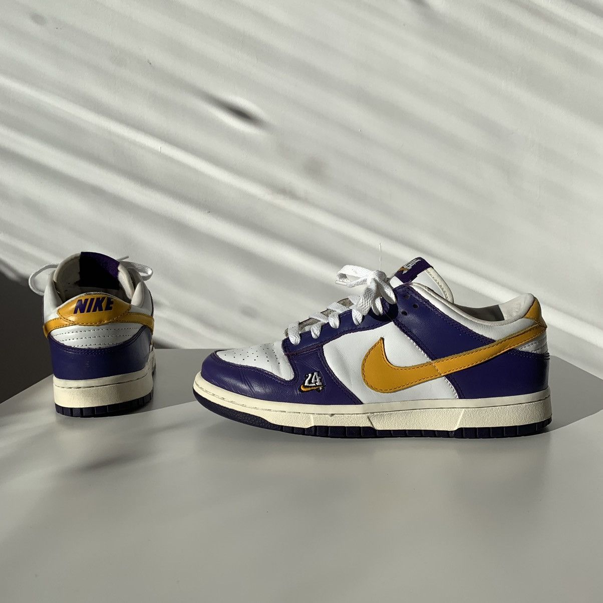 Nike × Vintage 2004 Nike Dunk "La" Lakers Yellow Del Sol/Court Purple Size US 7 / EU 40 - 4 Thumbnail