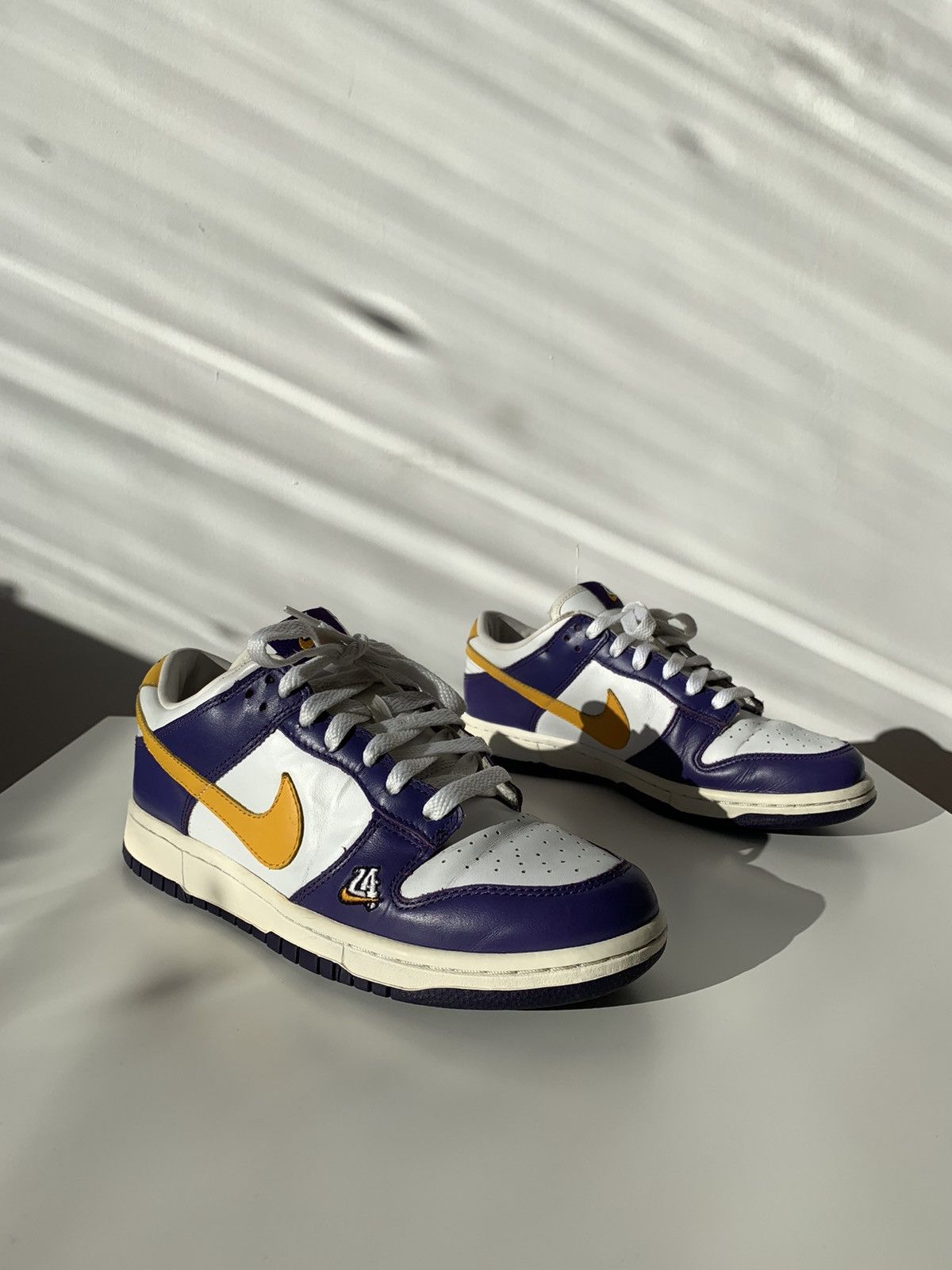 Nike × Vintage 2004 Nike Dunk "La" Lakers Yellow Del Sol/Court Purple Size US 7 / EU 40 - 9 Thumbnail