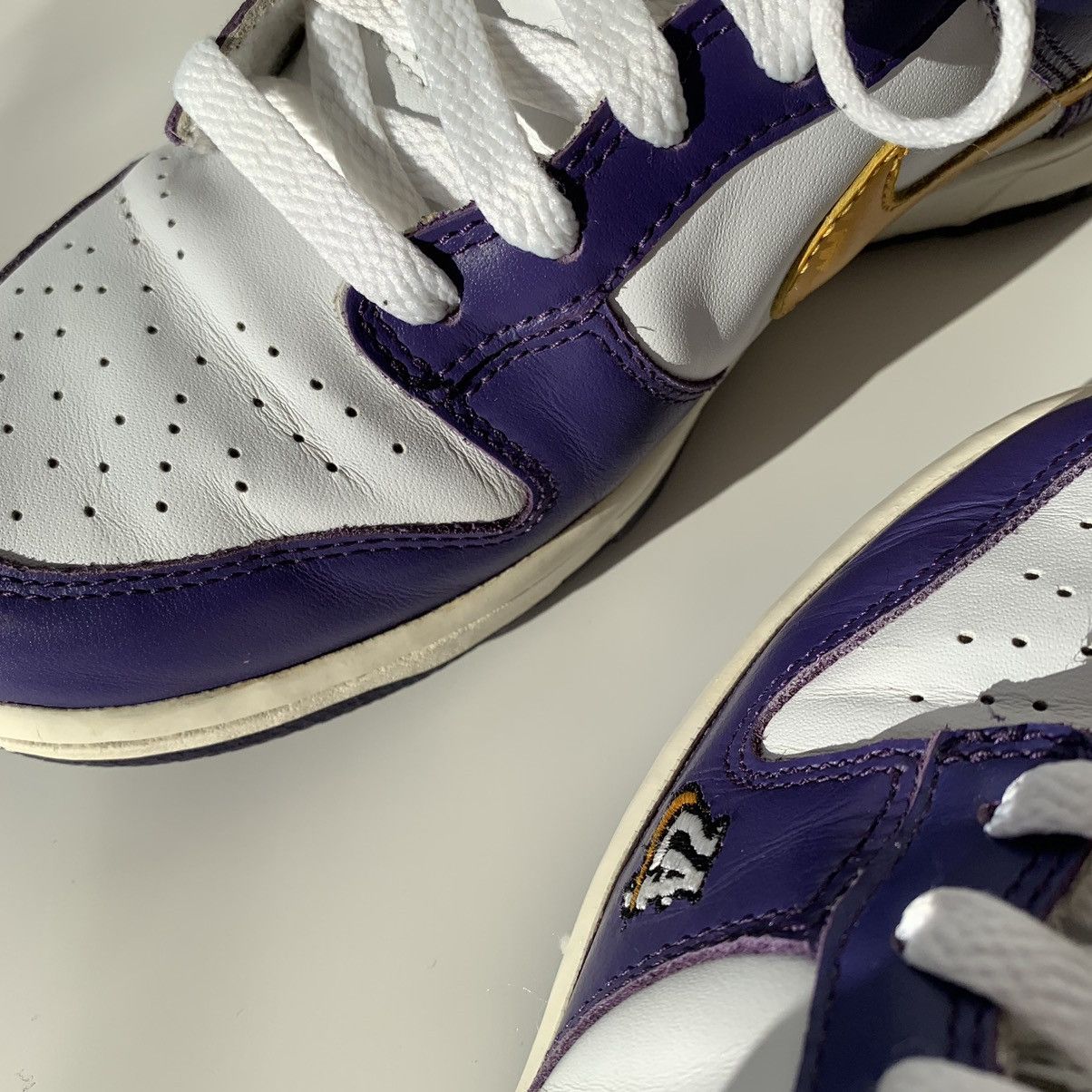 Nike × Vintage 2004 Nike Dunk "La" Lakers Yellow Del Sol/Court Purple Size US 7 / EU 40 - 14 Thumbnail