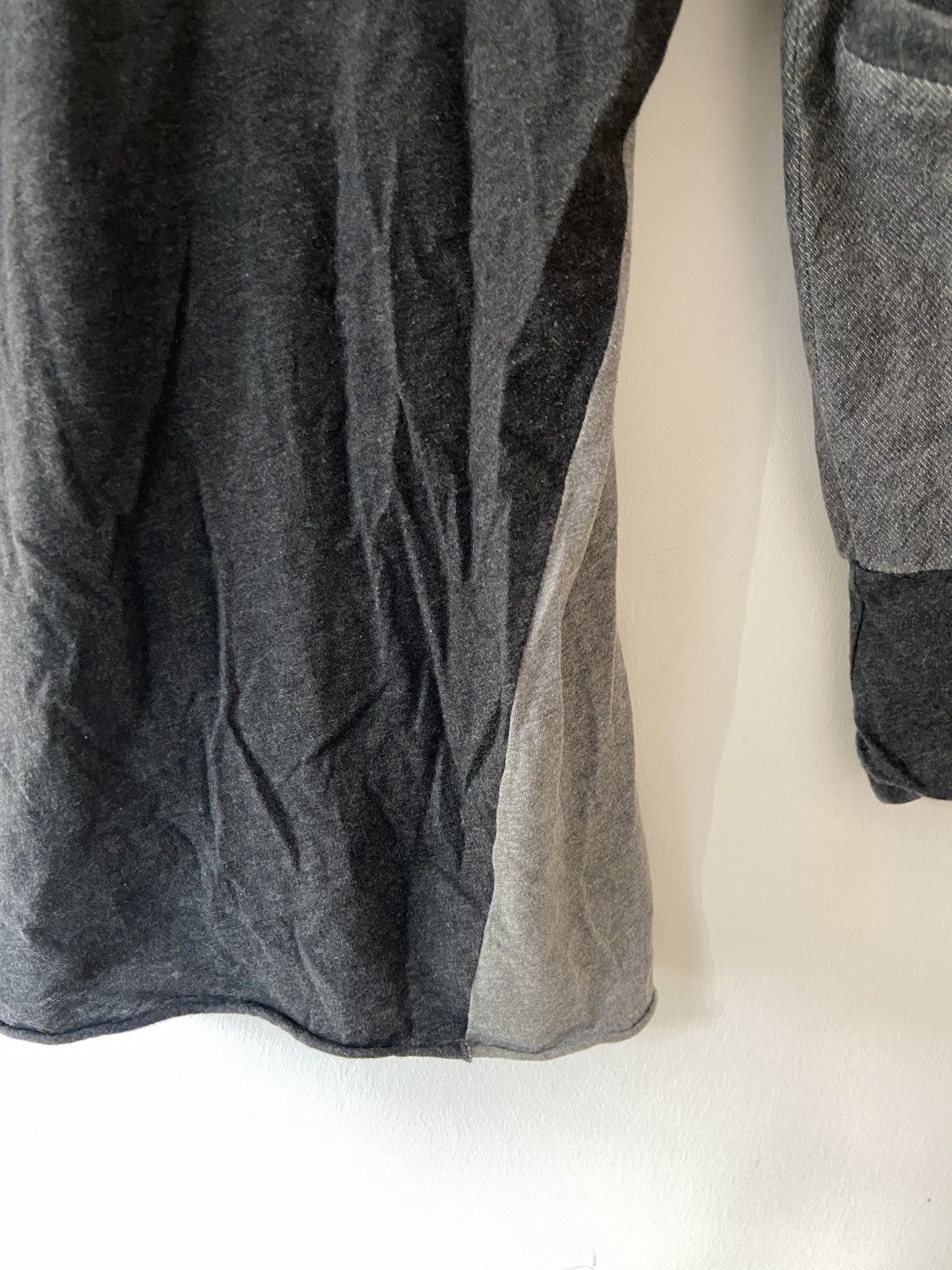 Helmut Lang Helmut Lang A/W03 Asymmetric Smiley Pocket Longsleeve Size US S / EU 44-46 / 1 - 7 Thumbnail