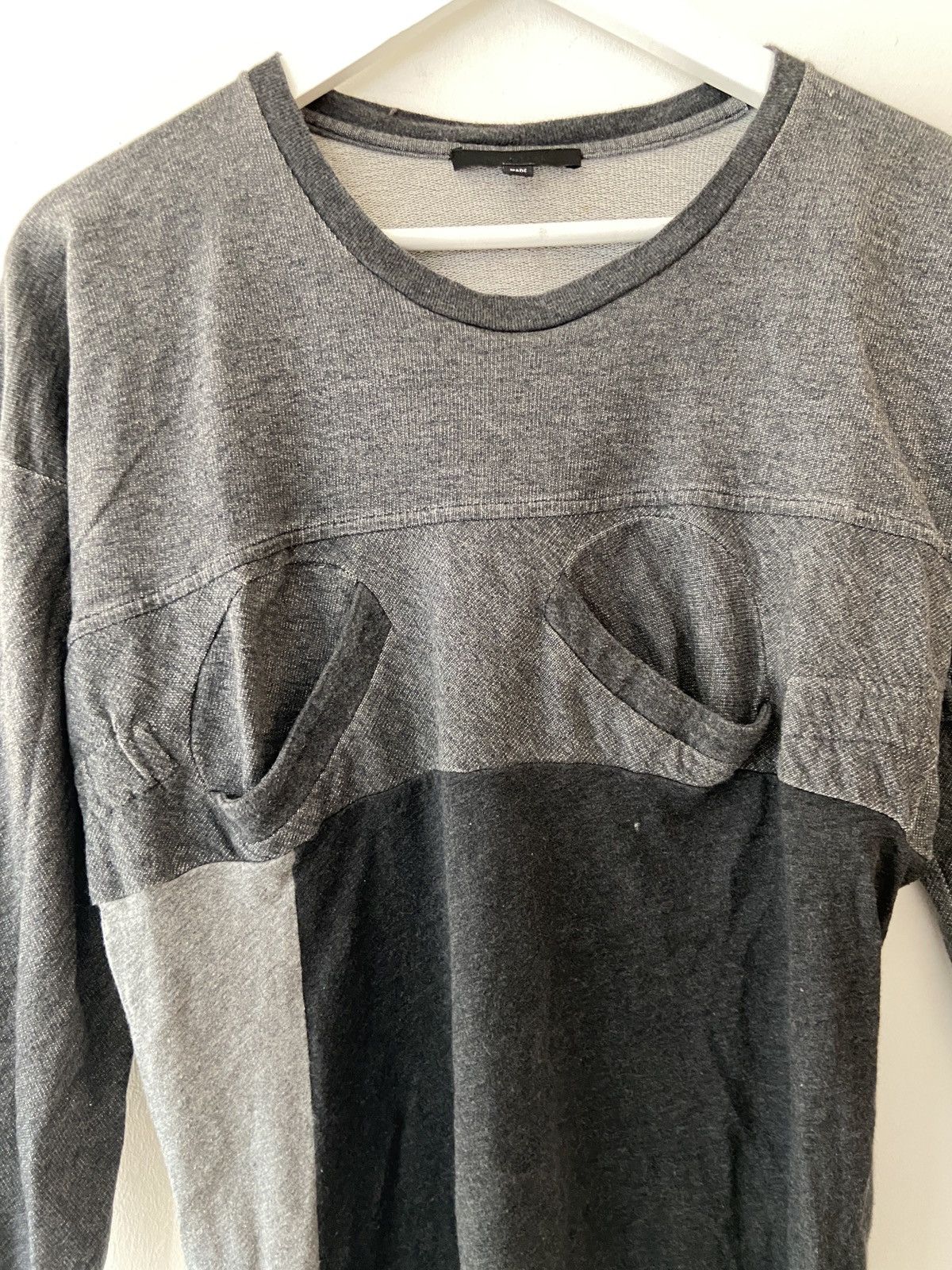 Helmut Lang Helmut Lang A/W03 Asymmetric Smiley Pocket Longsleeve Size US S / EU 44-46 / 1 - 2 Thumbnail