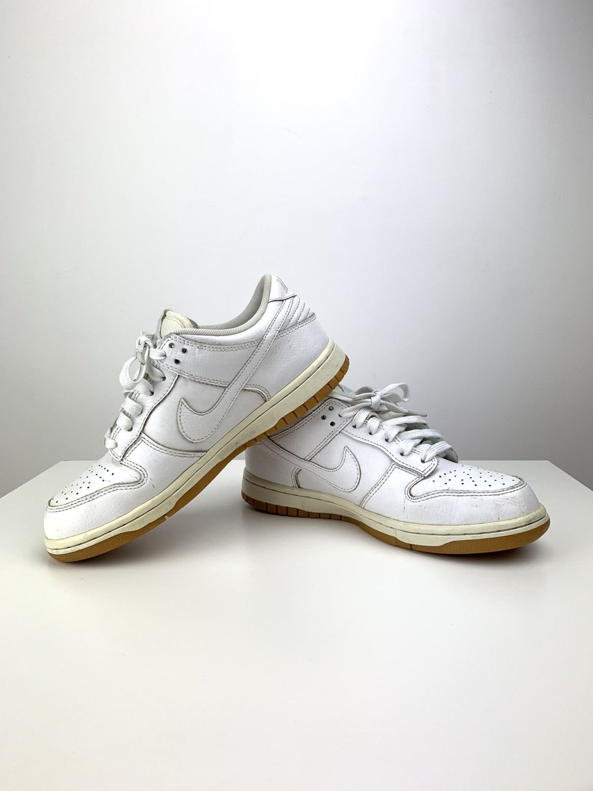 Nike 2016 Nike Dunk Low Triple White Gum Size US 7 / IT 37 - 7 Thumbnail
