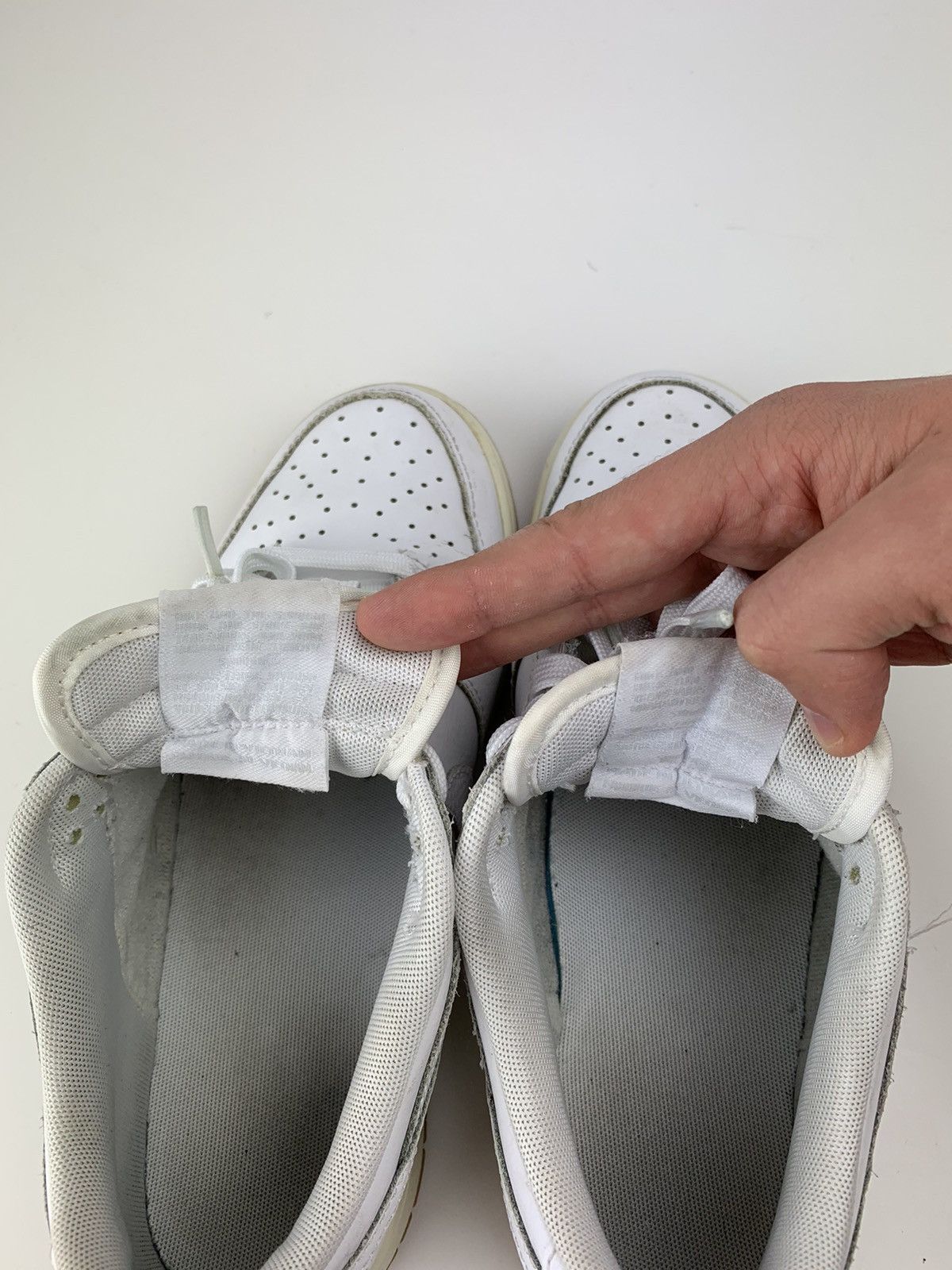 Nike 2016 Nike Dunk Low Triple White Gum Size US 7 / IT 37 - 14 Thumbnail