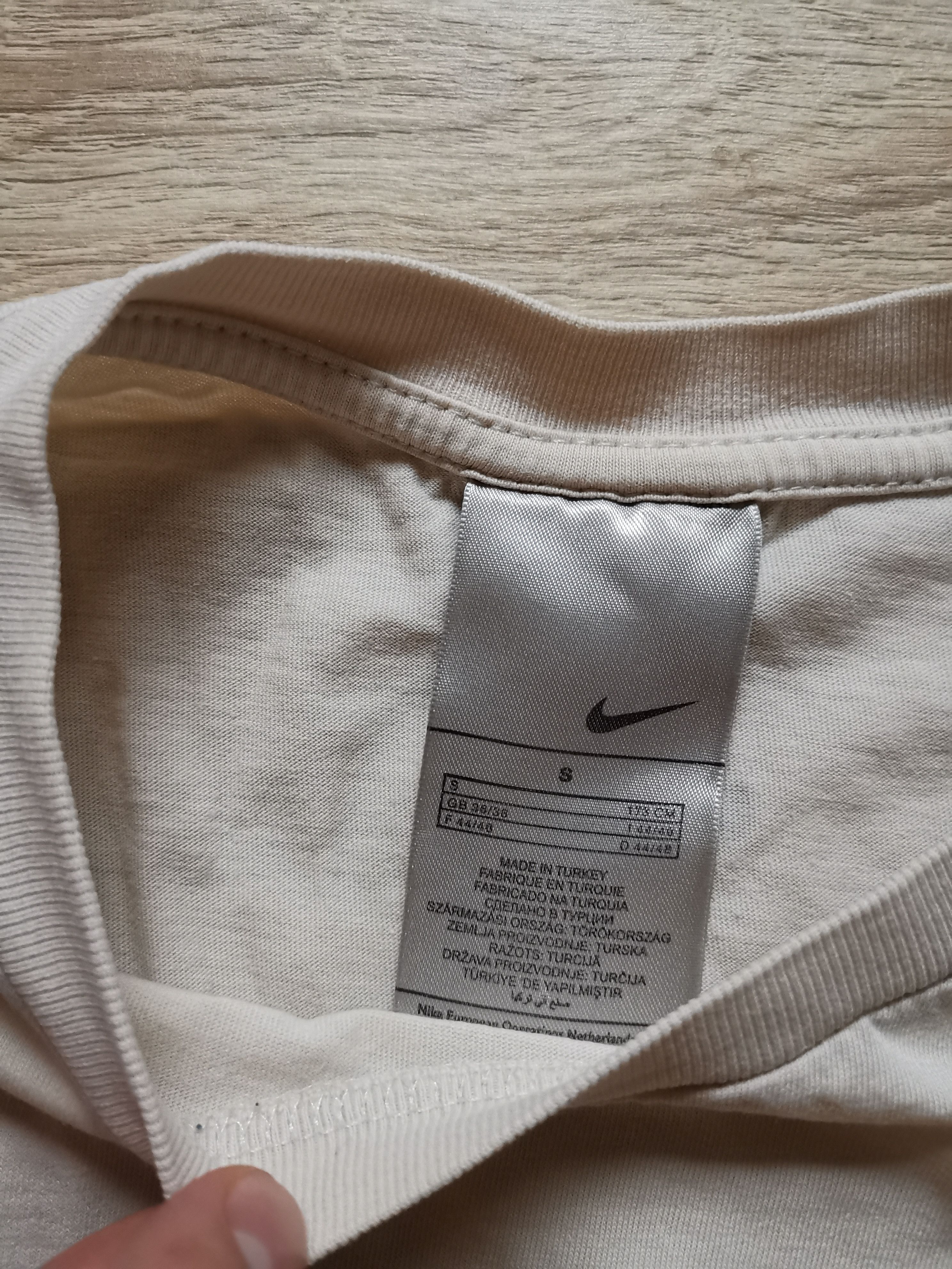 Nike × Vintage Nike vintage big logo swoosh tee shirt Size US S / EU 44-46 / 1 - 5 Thumbnail