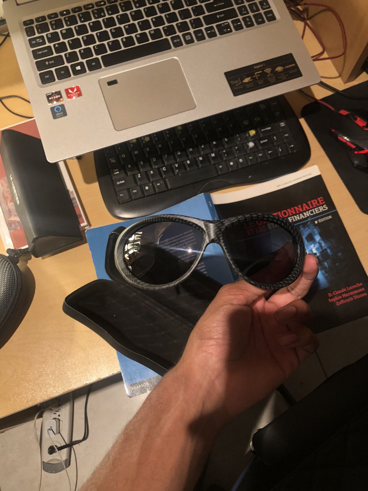 Balenciaga Offer ❗️Balenciaga Sunglasses Size ONE SIZE - 8 Thumbnail