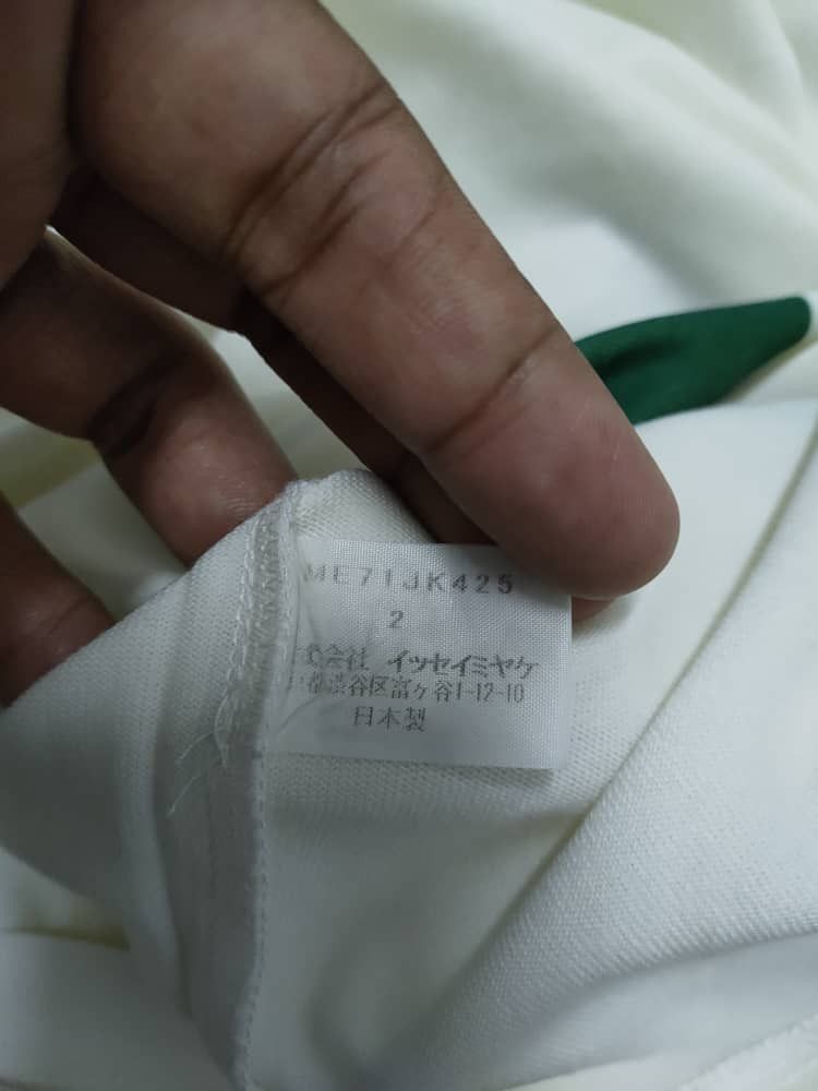 Issey Miyake Issey Miyake T Size US M / EU 48-50 / 2 - 4 Thumbnail