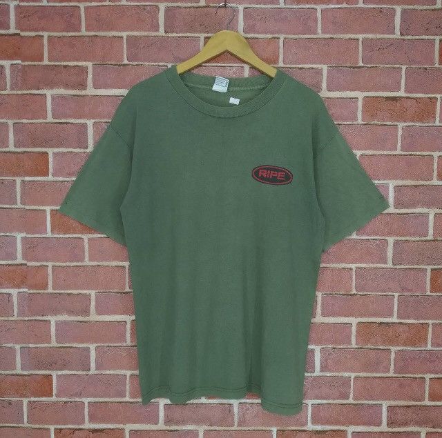 Vintage Vintage RIPE Skateboards Hentai Girl Show USA T-shirt Size US L / EU 52-54 / 3 - 2 Thumbnail