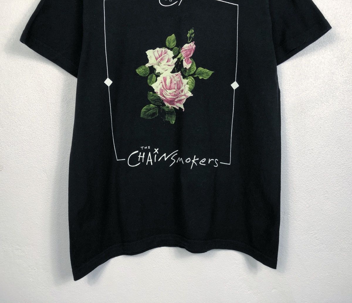 Band Tees Rare The Chainsmokers Band Tees Size US M / EU 48-50 / 2 - 4 Thumbnail