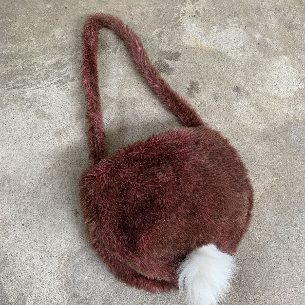 Japanese Brand × Vintage Vintage Mink Fake Fur Hairy Sling Bag Size ONE SIZE - 6 Thumbnail