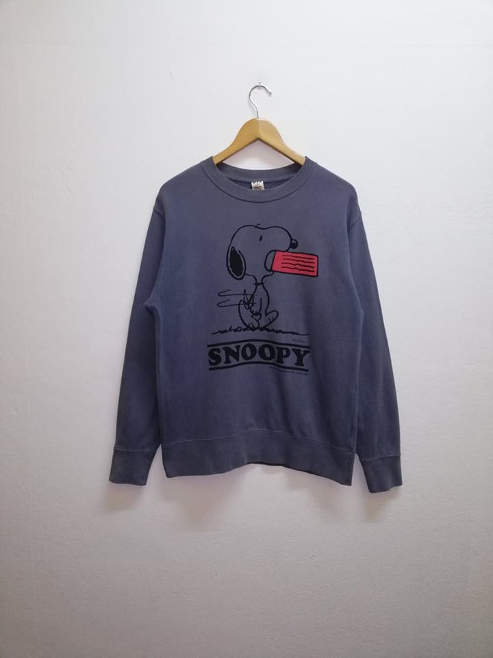 image of Peanuts x Uniqlo Snoopy Peanut X Uniqlo Sweatshirt Medium Nice Design(C28) in Grey, Men's