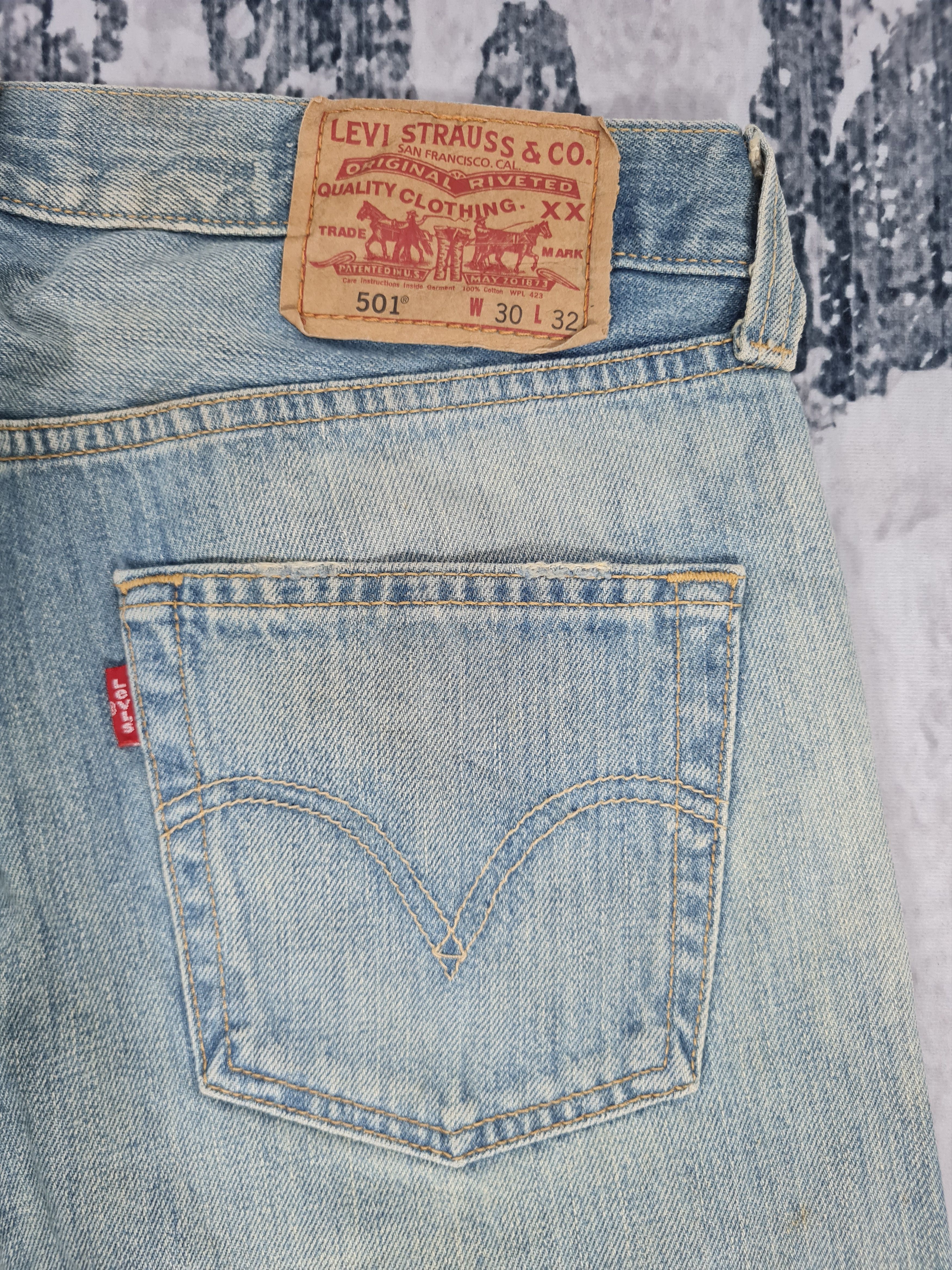 Levi's LEVIS 501 Distressed Faded Blue Jeans L0338 Size 31X32 Size US 31 - 10 Thumbnail