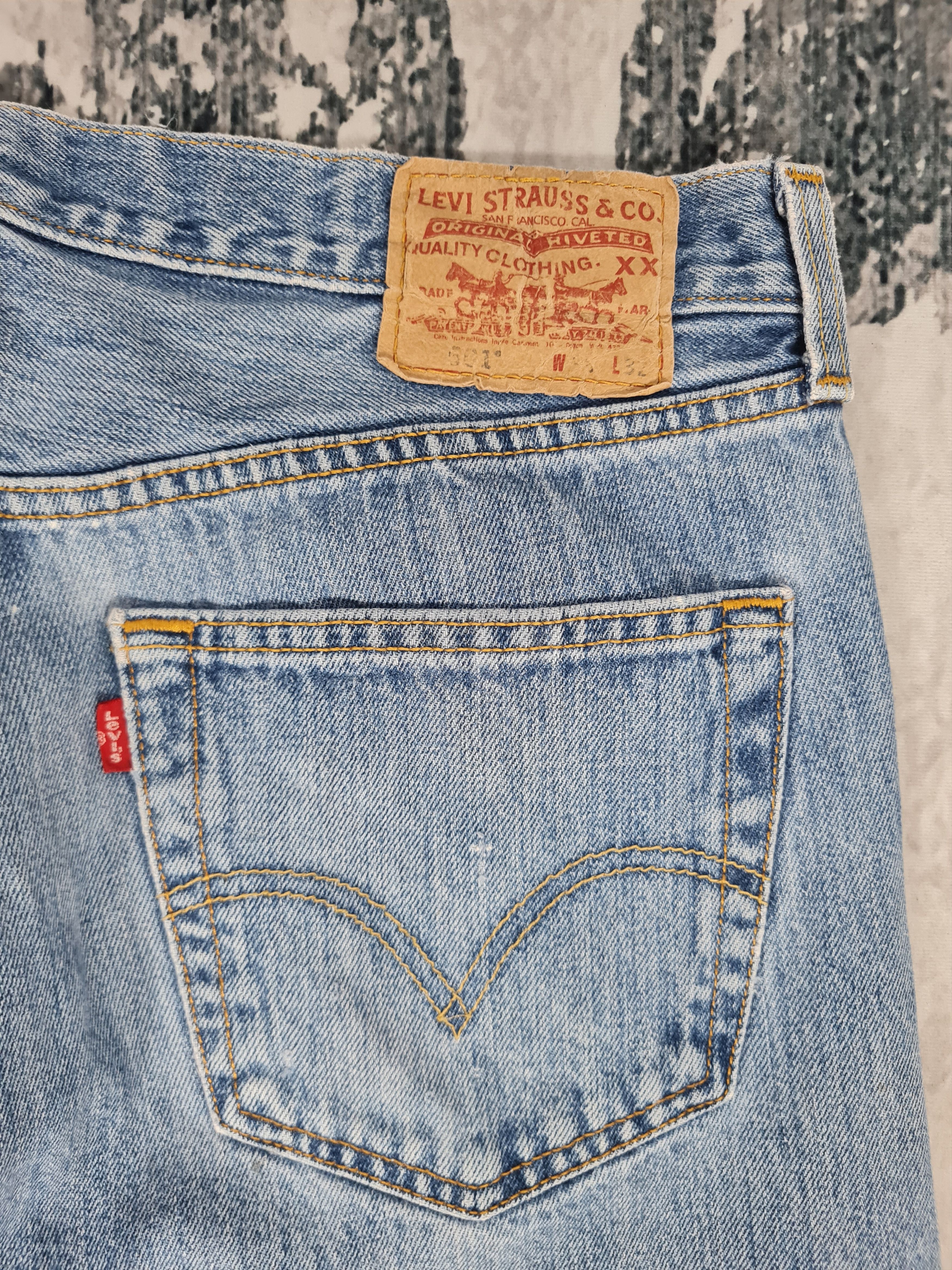 Levi's Vintage Clothing Vtg LEVIS 501 Faded Stain Ripped Blue Jeans L0340 Size 35X32 Size US 35 - 11 Thumbnail