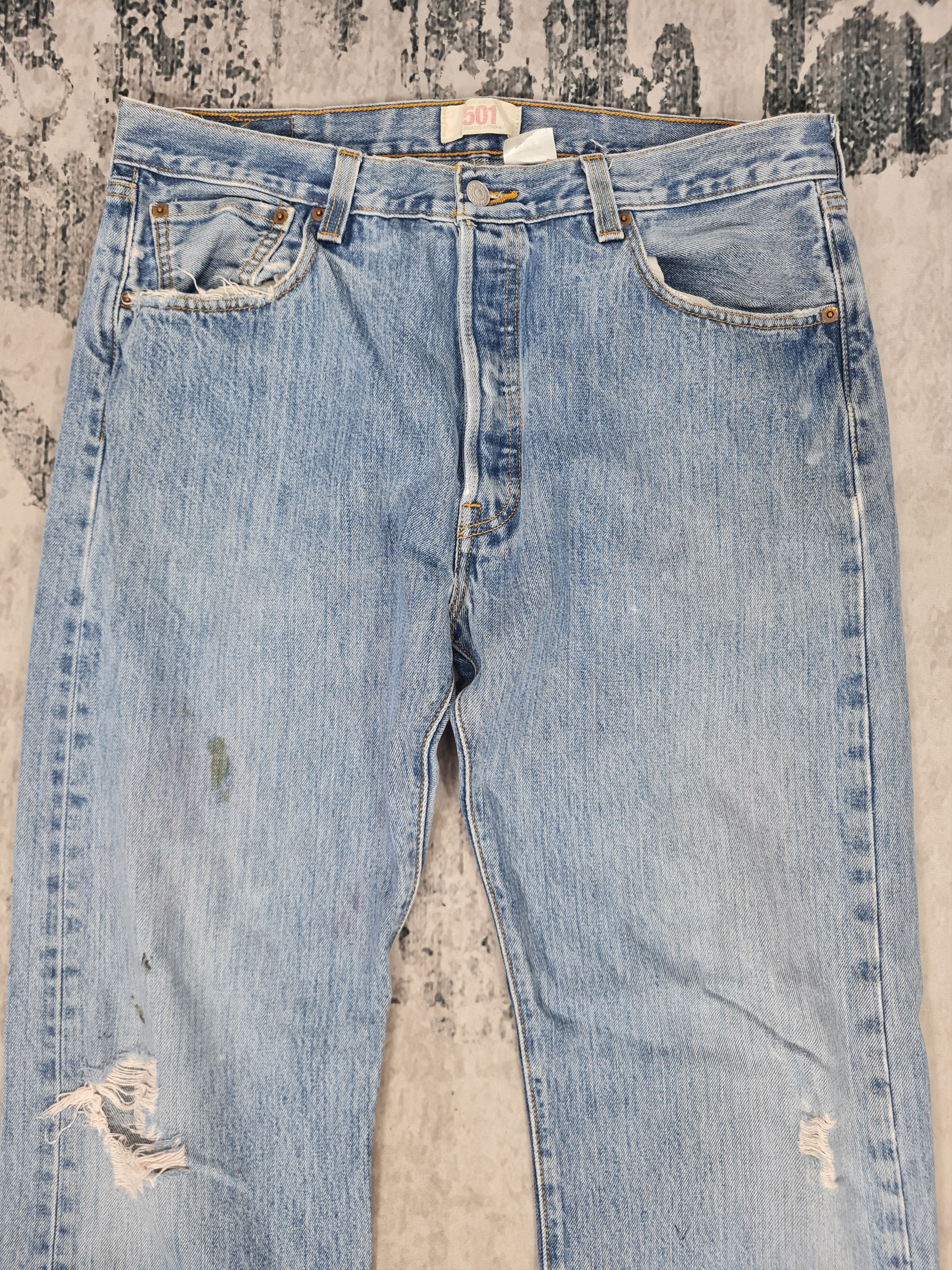 Levi's Vintage Clothing Vtg LEVIS 501 Faded Stain Ripped Blue Jeans L0340 Size 35X32 Size US 35 - 4 Thumbnail