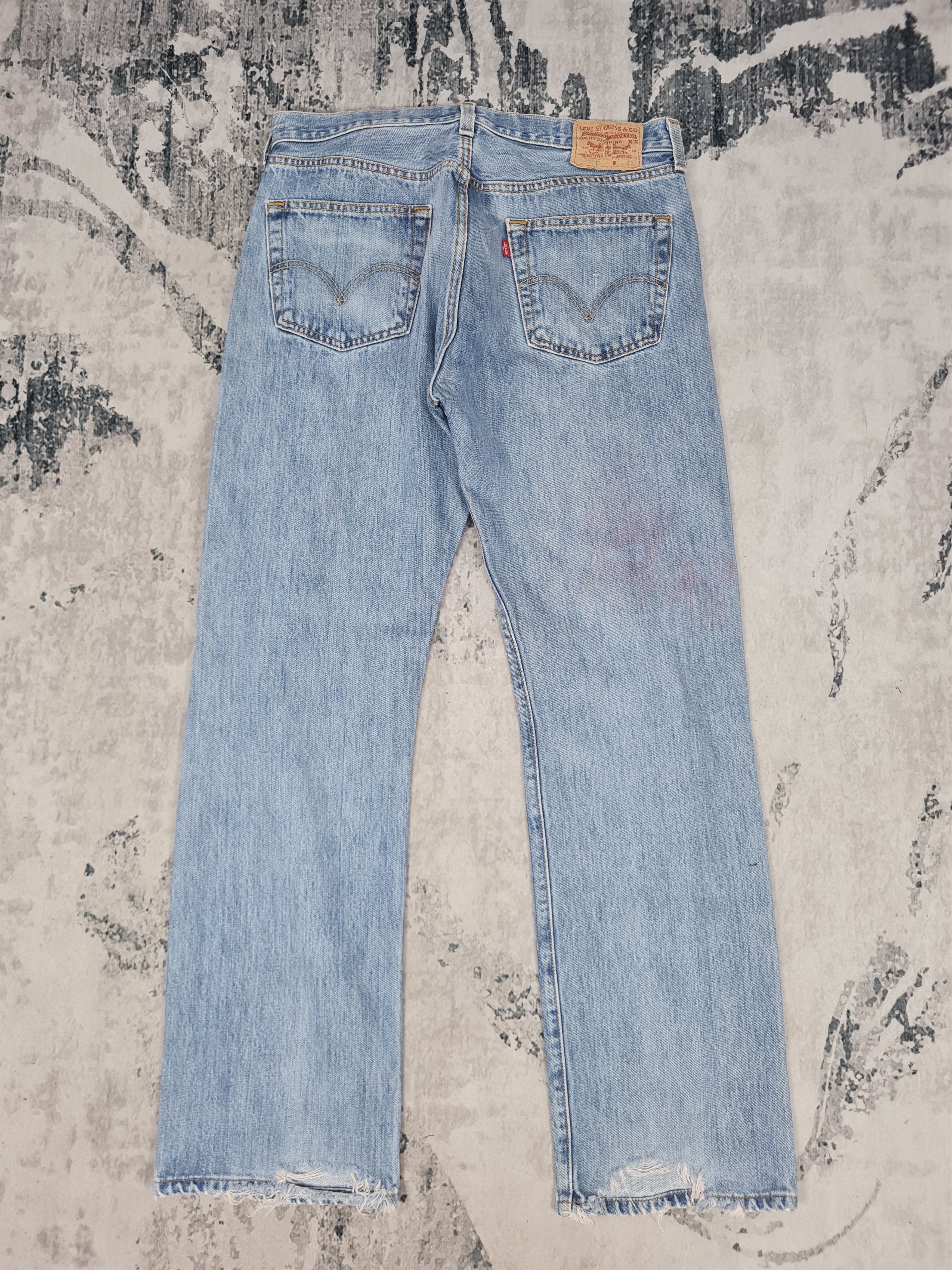 Levi's Vintage Clothing Vtg LEVIS 501 Faded Stain Ripped Blue Jeans L0340 Size 35X32 Size US 35 - 2 Thumbnail