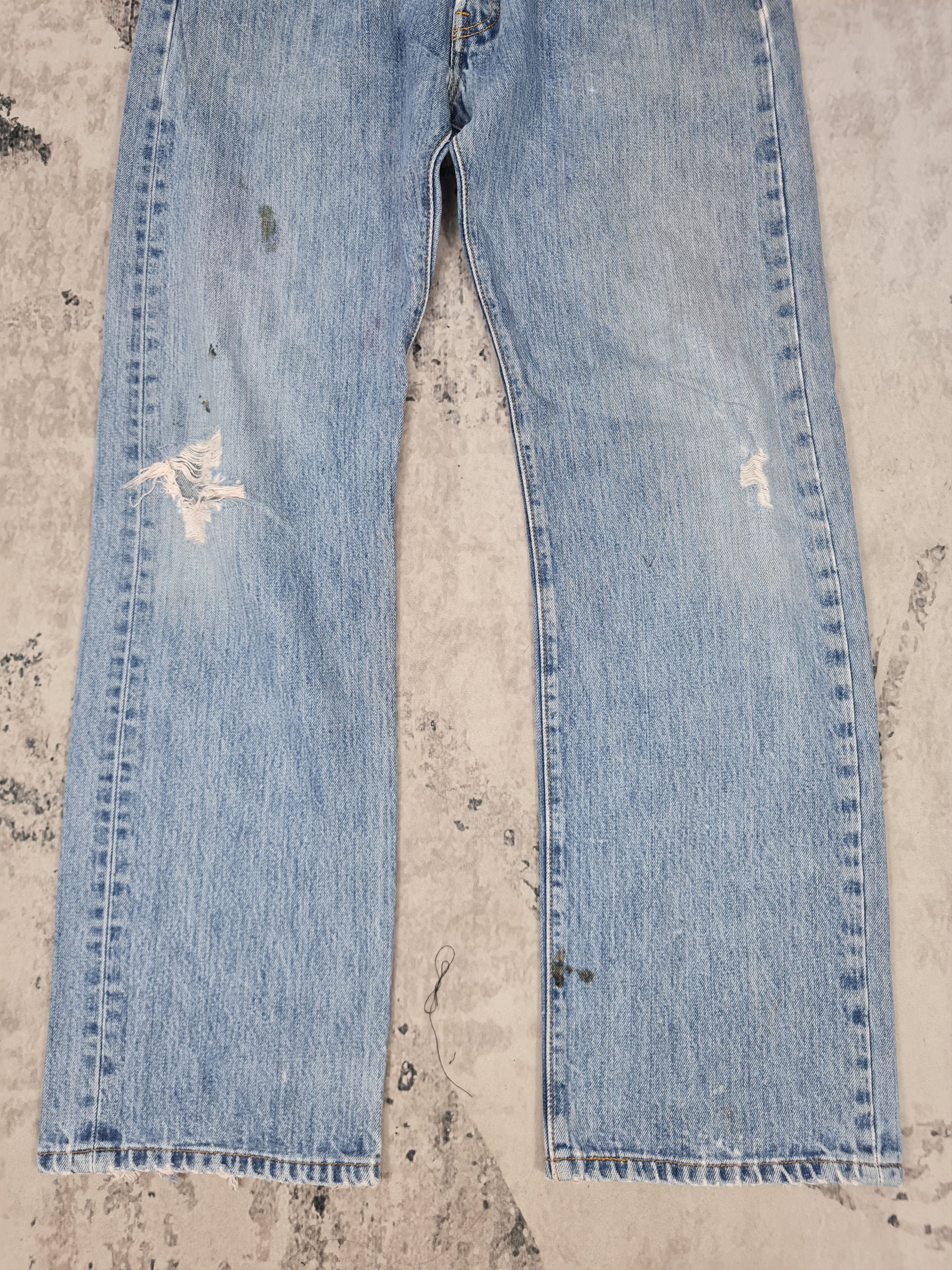 Levi's Vintage Clothing Vtg LEVIS 501 Faded Stain Ripped Blue Jeans L0340 Size 35X32 Size US 35 - 3 Thumbnail