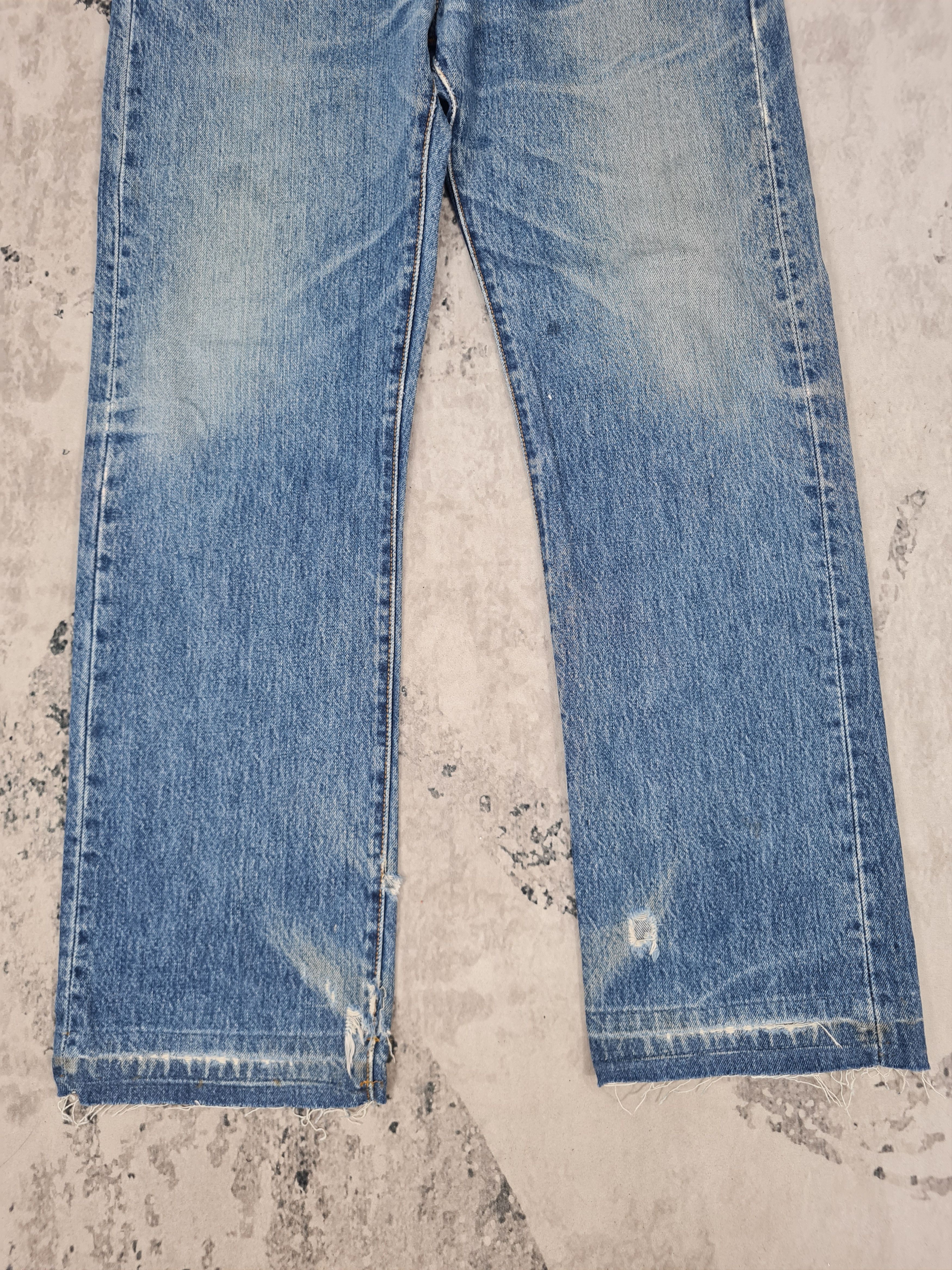 Levi's Vintage Clothing LEVIS 501 Distressed Stain Stonewash Jeans L0345 Size 34X30 Size US 34 / EU 50 - 3 Thumbnail