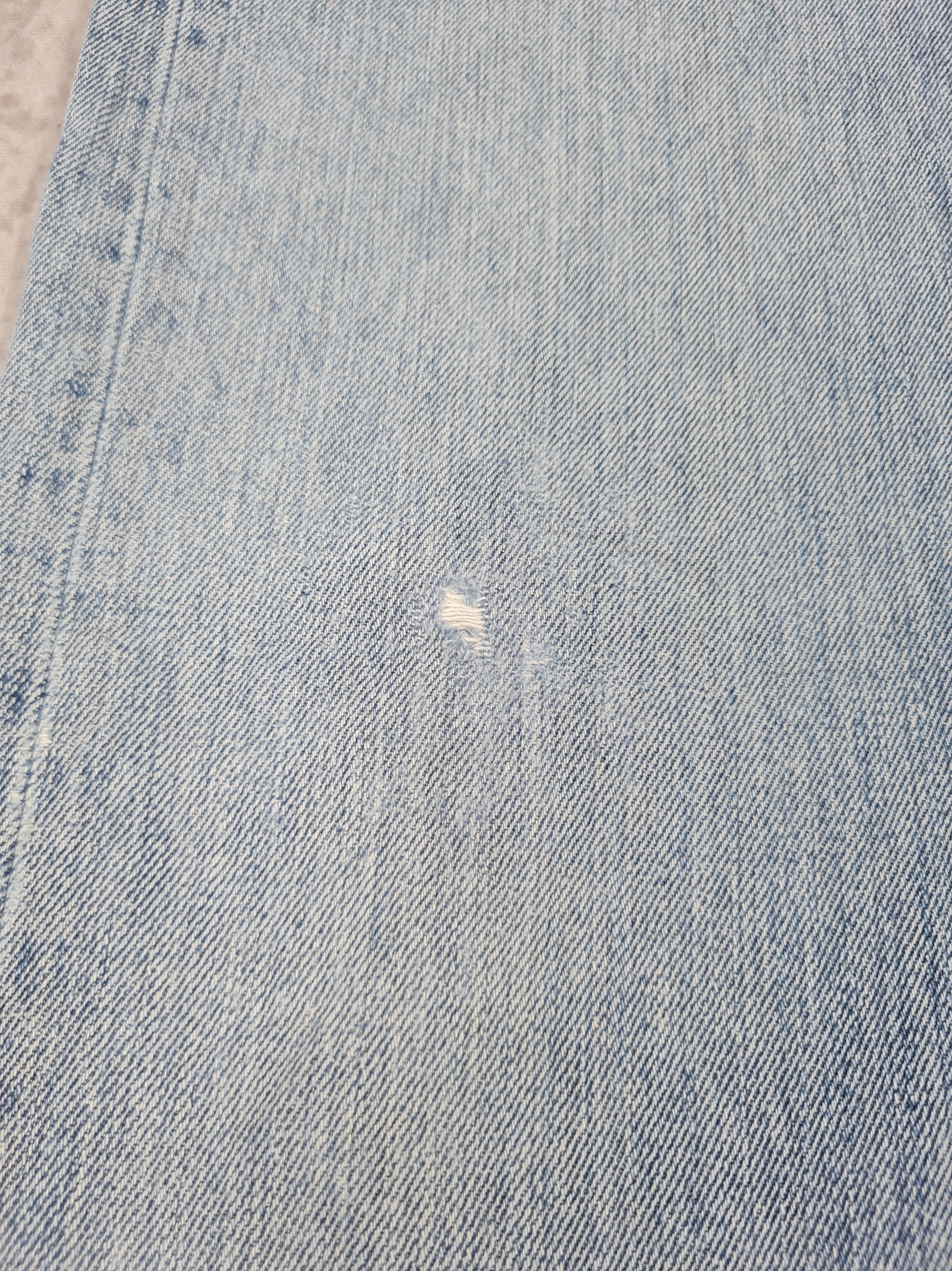 Levi's Vintage Clothing LEVIS 501 Distressed Faded Light Jeans L0347 Size 36X31.5 Size US 36 / EU 52 - 5 Thumbnail