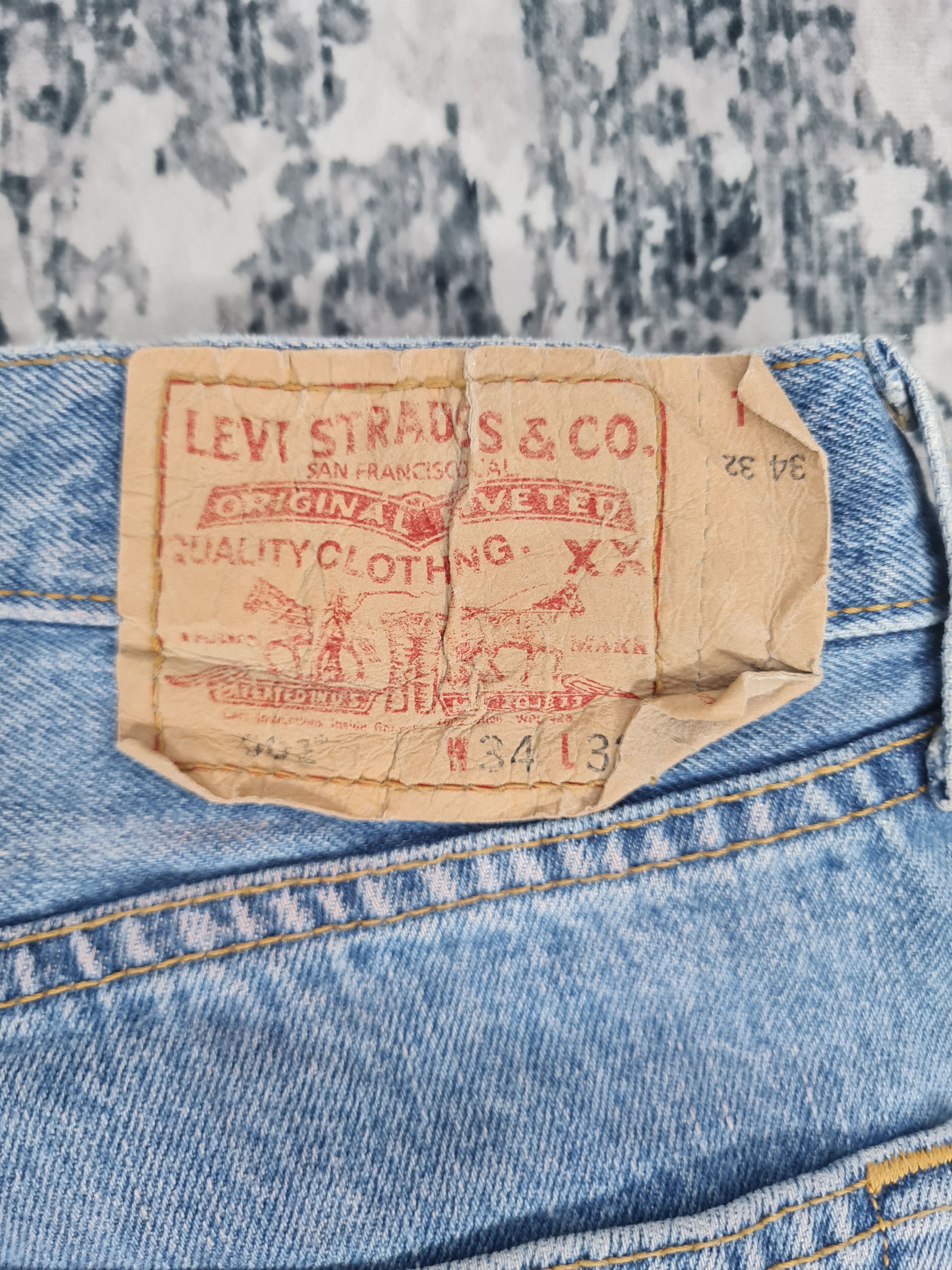 Levi's Vintage Clothing Vtg LEVIS 501 Rusty Stain Light Blue Jeans L0348 Size 34X32 Size US 34 / EU 50 - 10 Thumbnail