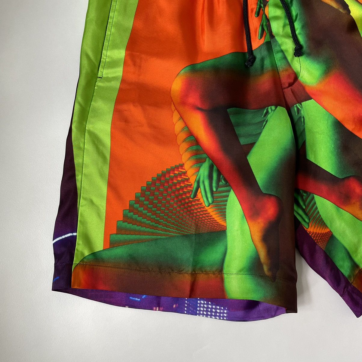 Dries Van Noten S/S 20 Yoshirotten Collage Print Shorts Size US 36 / EU 52 - 5 Thumbnail
