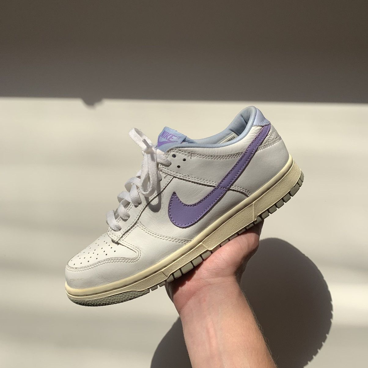 Nike × Vintage 2005 Nike Dunk Low Grape Cooler White-Purple/Grape WMNS Size US 8.5 / IT 38.5 - 2 Thumbnail
