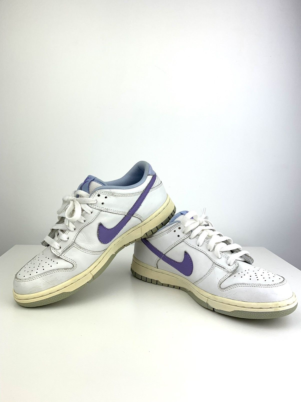 Nike × Vintage 2005 Nike Dunk Low Grape Cooler White-Purple/Grape WMNS Size US 8.5 / IT 38.5 - 6 Thumbnail