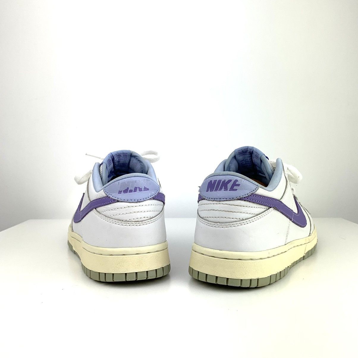 Nike × Vintage 2005 Nike Dunk Low Grape Cooler White-Purple/Grape WMNS Size US 8.5 / IT 38.5 - 8 Thumbnail