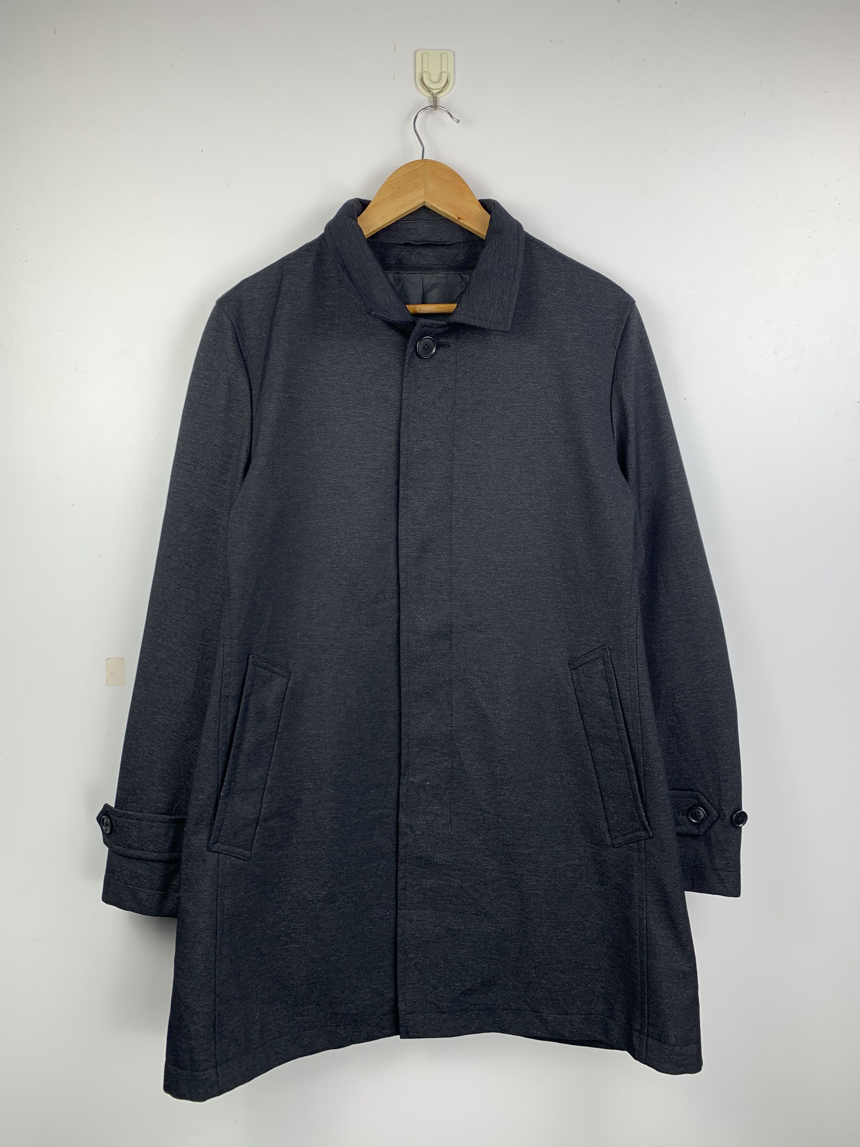 Japanese Brand Vintage Japanese Brand ZIp Up Long Outwear Coats Size L / US 10 / IT 46 - 1 Thumbnail