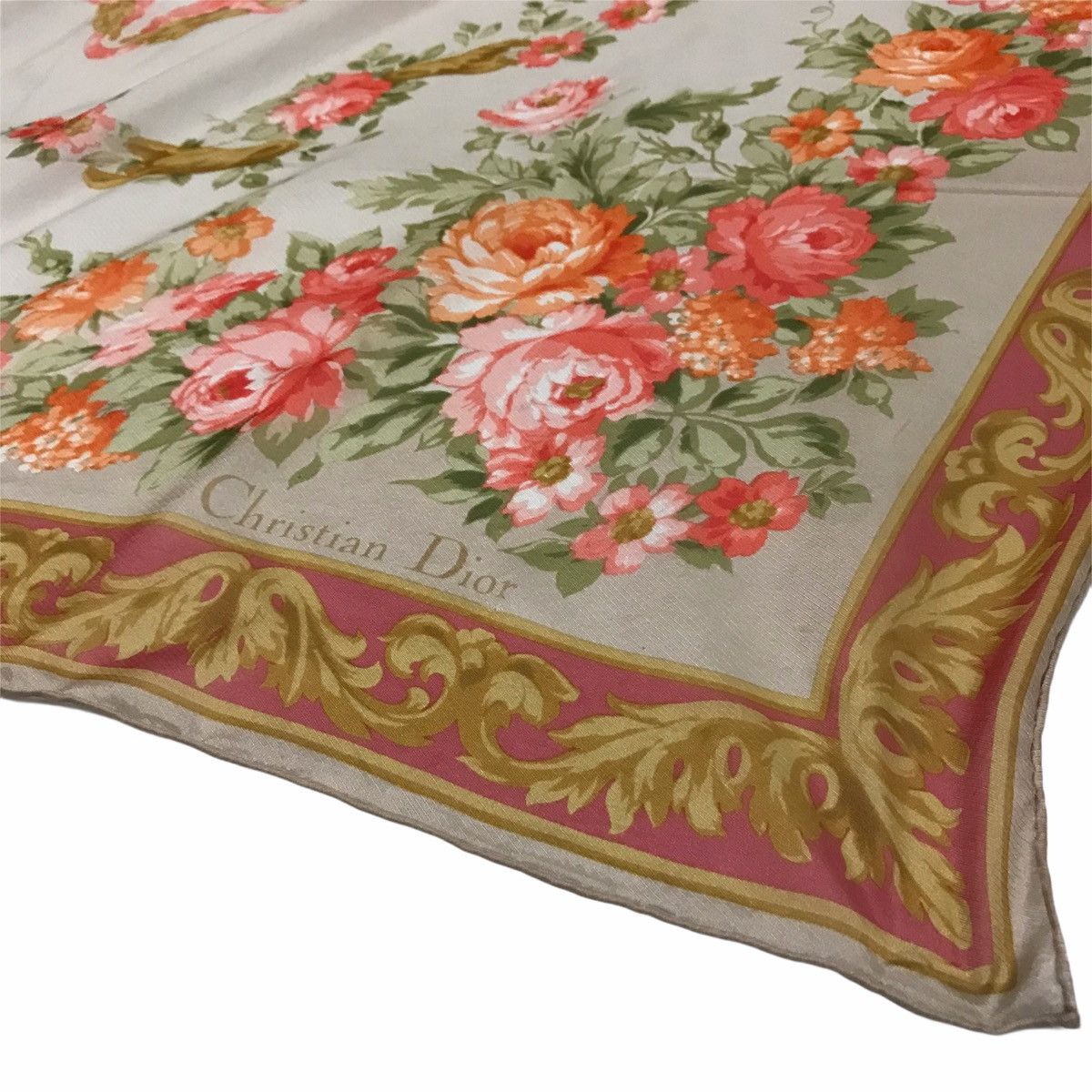 Christian Dior Monsieur Vintage christian dior silk scarf NWT heart floral design Size ONE SIZE - 2 Thumbnail