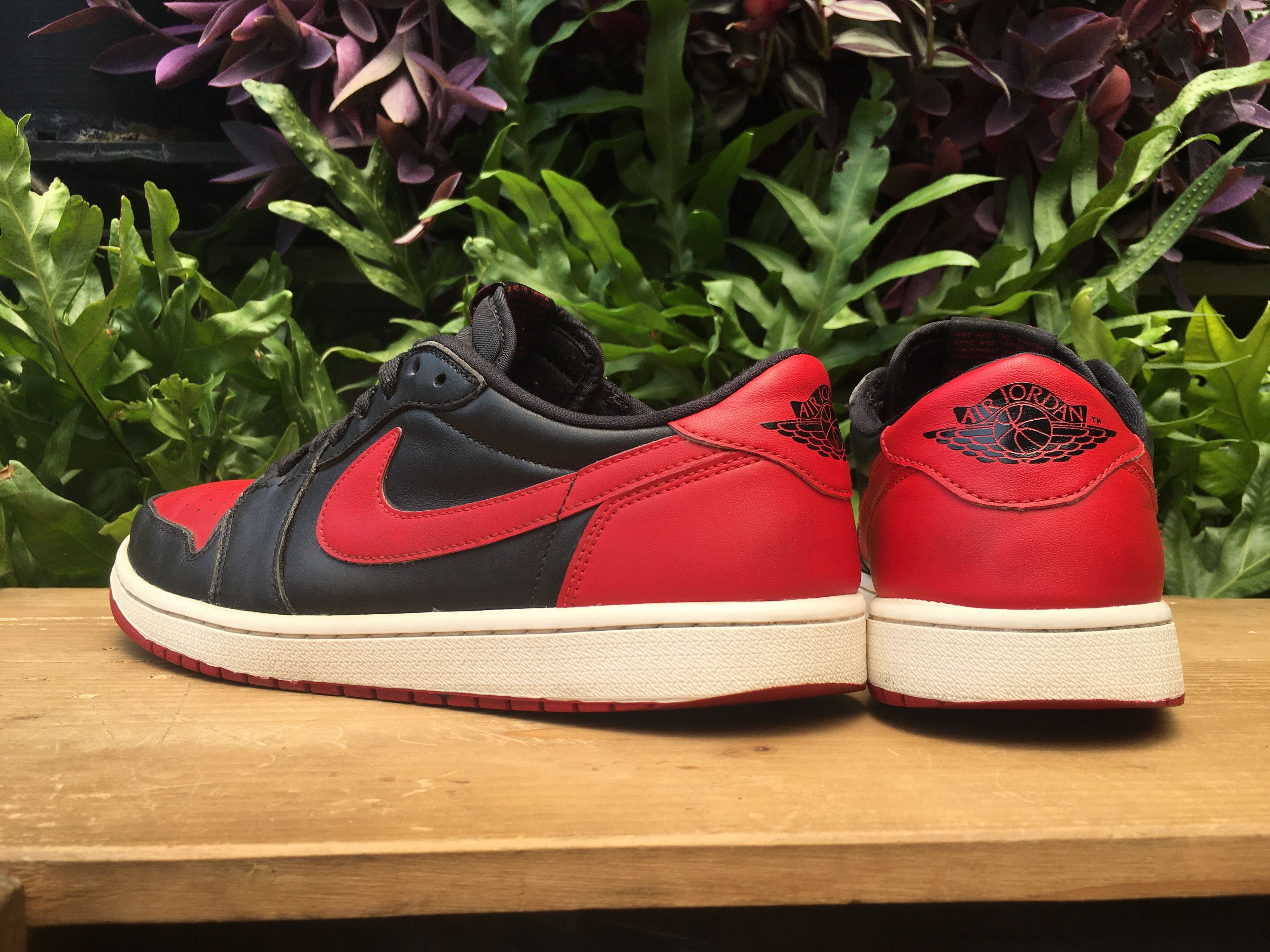 Jordan Brand × Nike 🔥 Nike Air Jordan 1 Retro Low OG Bred 2015 Size US 10.5 / EU 43-44 - 21 Thumbnail