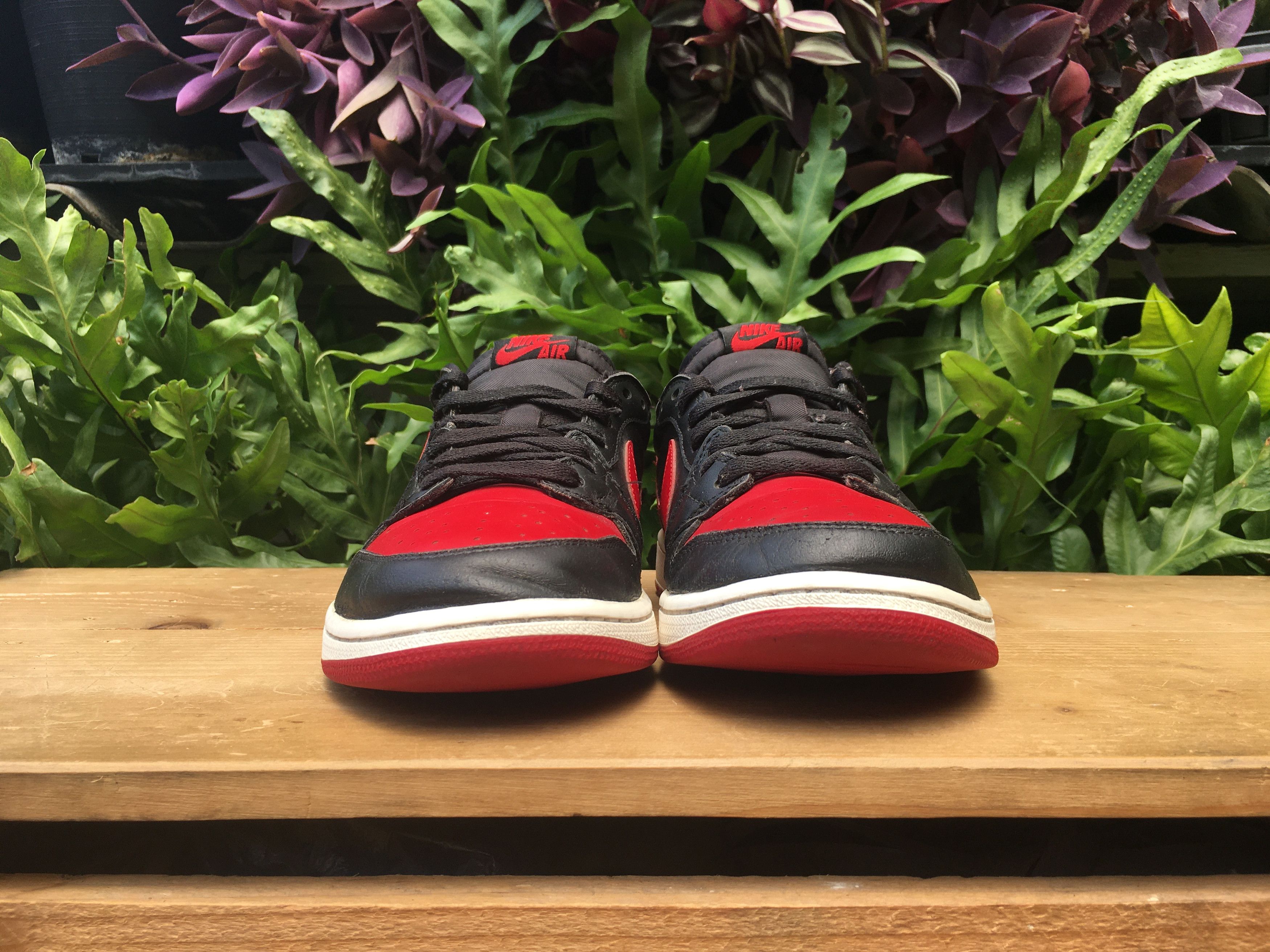 Jordan Brand × Nike 🔥 Nike Air Jordan 1 Retro Low OG Bred 2015 Size US 10.5 / EU 43-44 - 12 Thumbnail