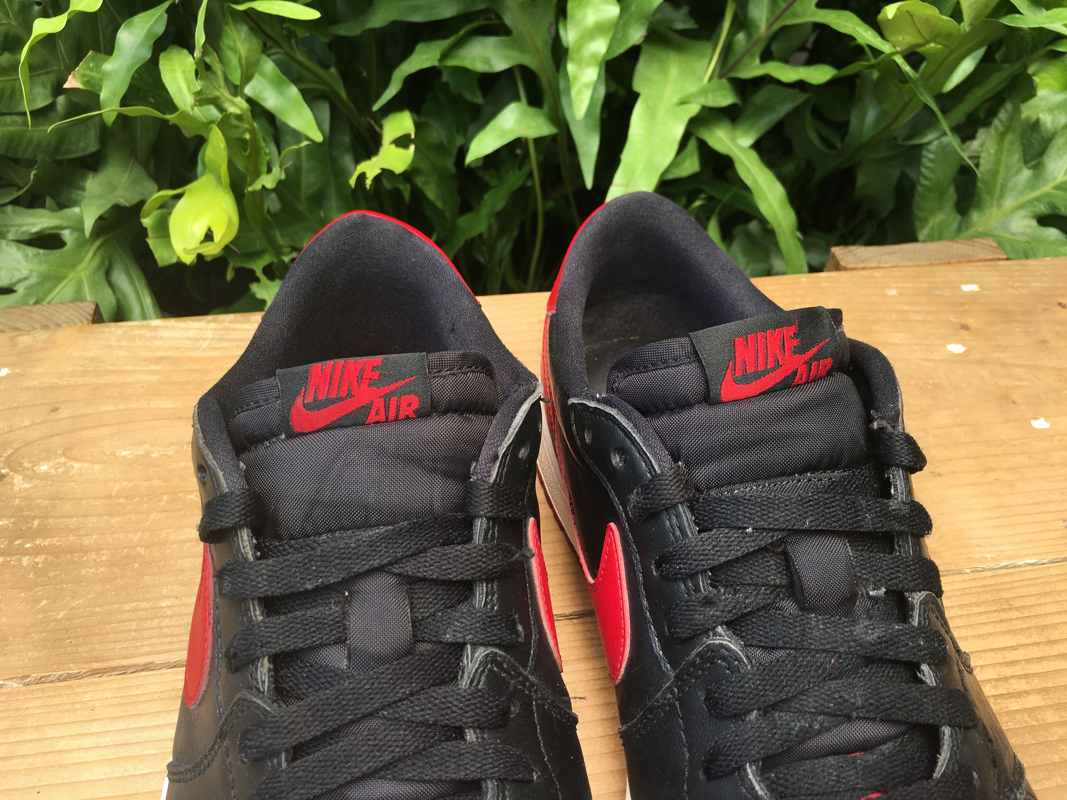 Jordan Brand × Nike 🔥 Nike Air Jordan 1 Retro Low OG Bred 2015 Size US 10.5 / EU 43-44 - 14 Thumbnail
