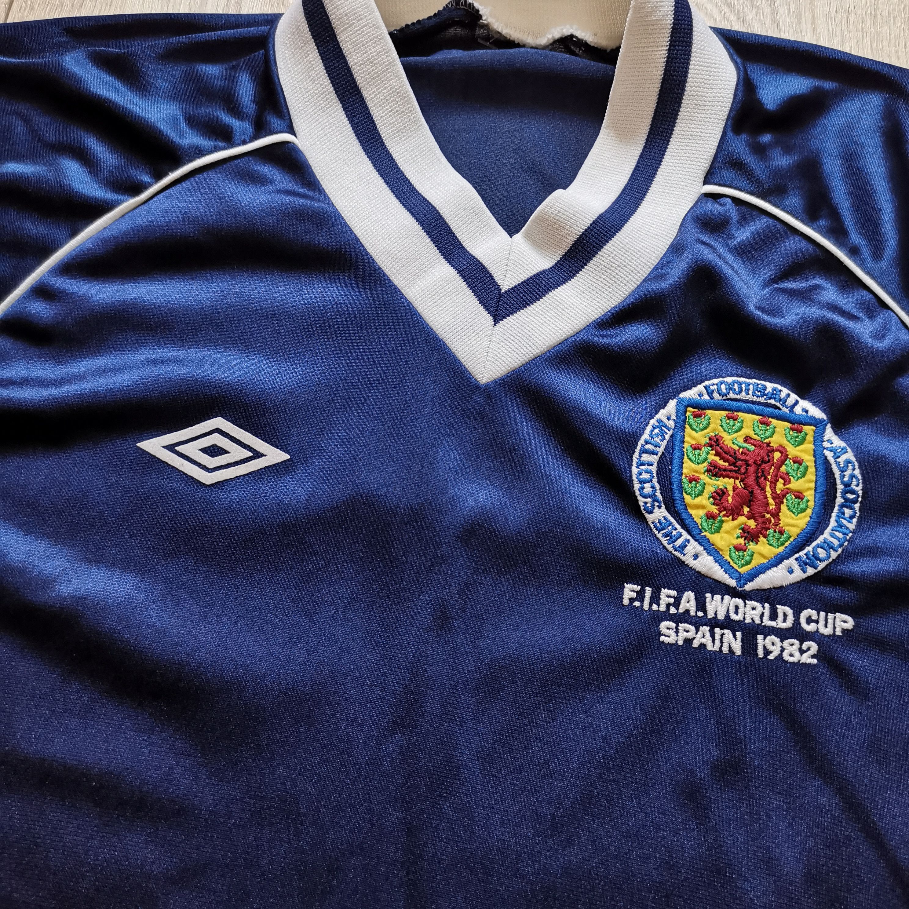 Umbro Umbro Scotland 1982 1985 home soccer jersey football shirt Size US S / EU 44-46 / 1 - 6 Thumbnail