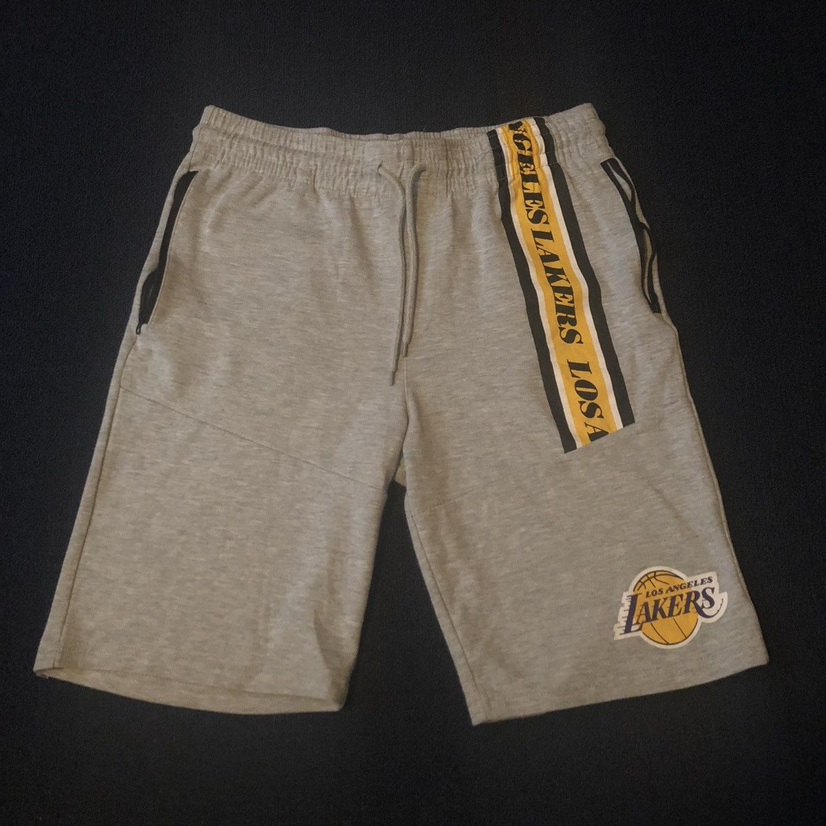 NBA Vintage NBA Los Angeles Lakers Drawstring Sweatshorts size M Size US 30 / EU 46 - 2 Thumbnail