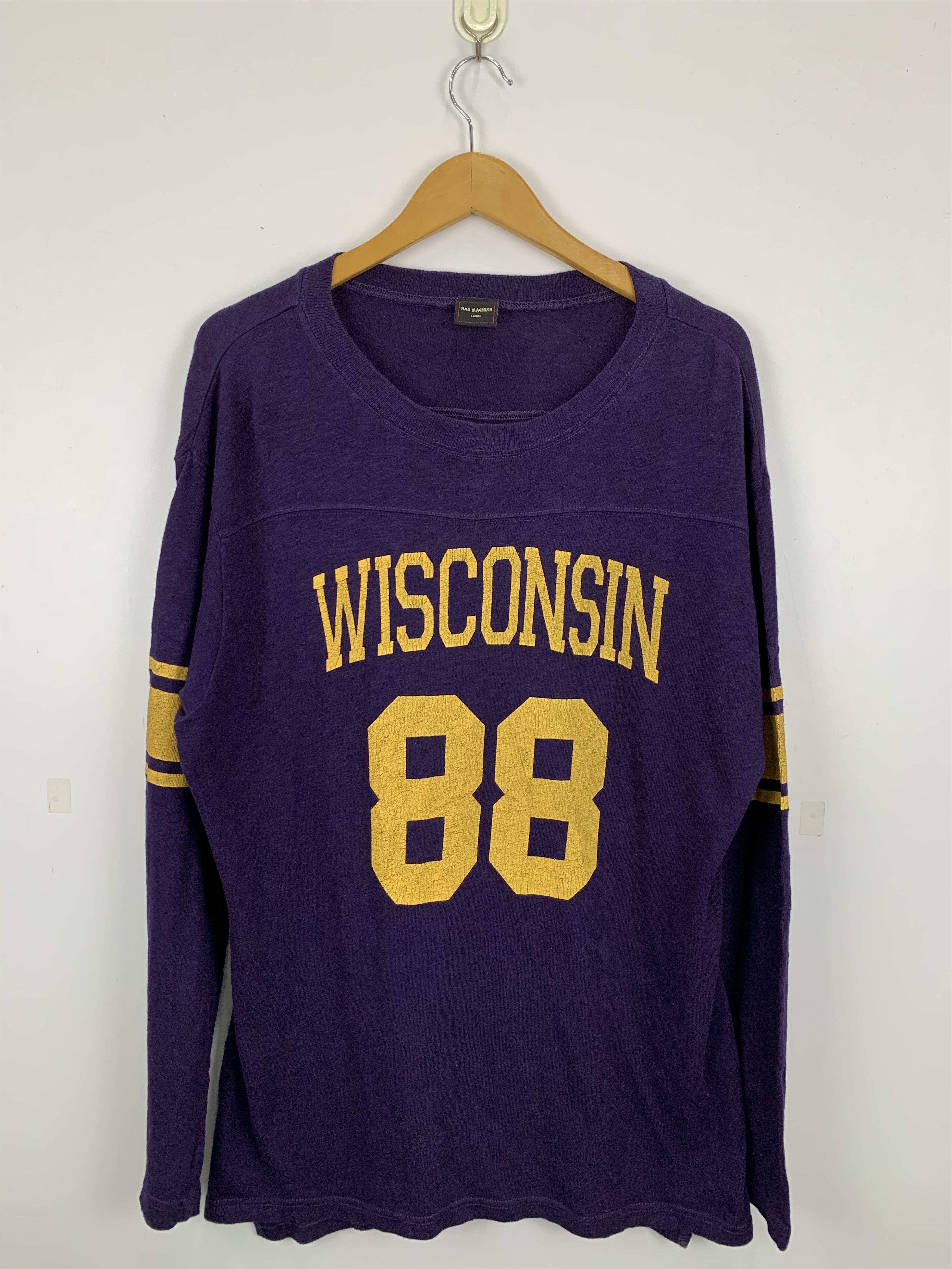 Vintage Vintage Wisconsin Long Sleeve T Shirt TA0278 Size US L / EU 52-54 / 3 - 1 Thumbnail