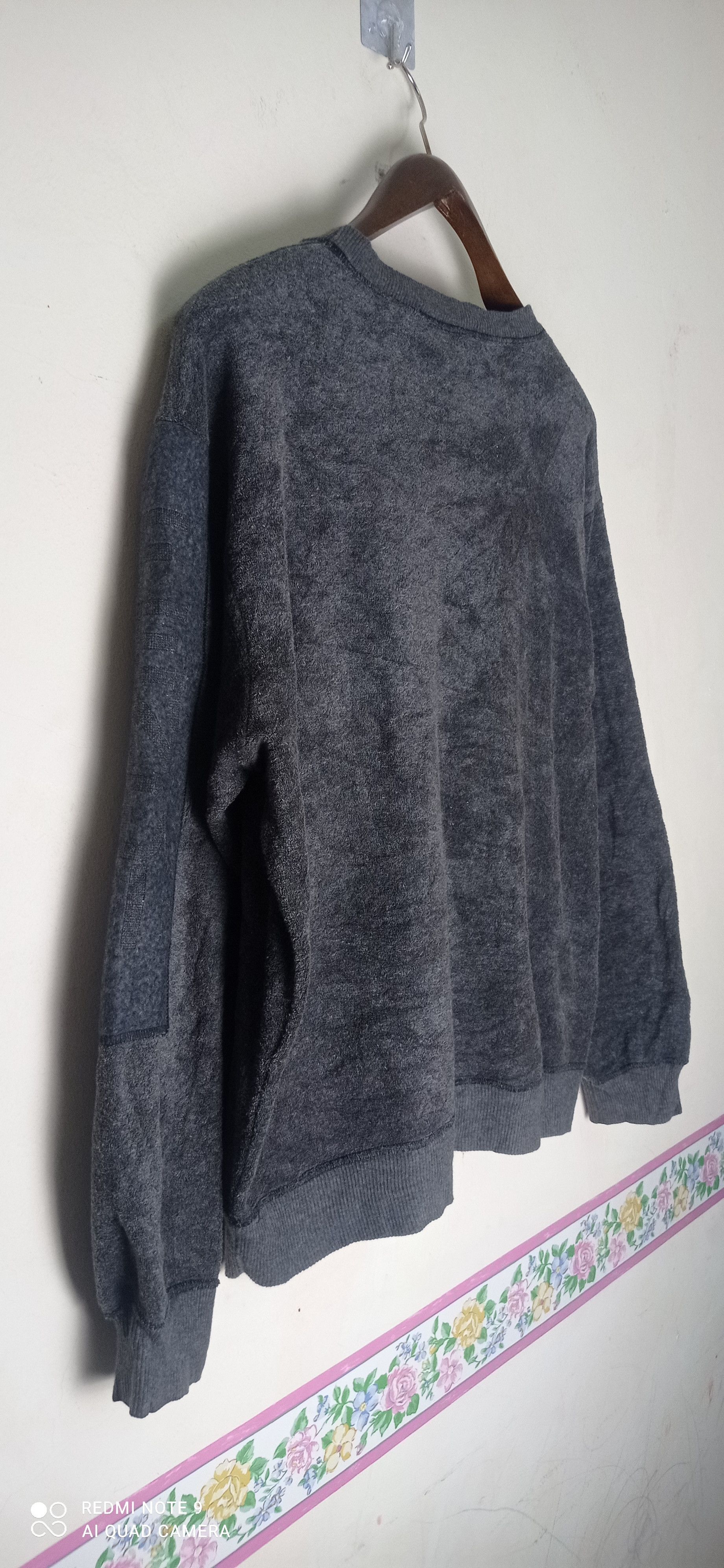 Fendi Vintage Fendi Fleece Sweatshirt Made In Italy Size US XL / EU 56 / 4 - 8 Thumbnail