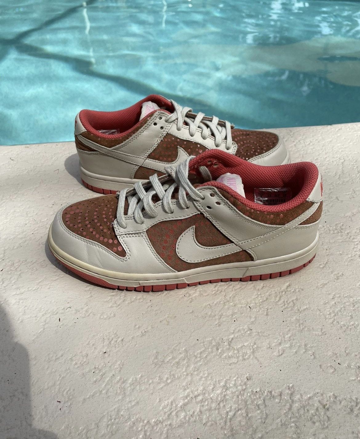 Nike Nike Dunk Low Cognac Sneakers Beige Brown Skate Shoes Size US 6 / IT 36 - 1 Thumbnail