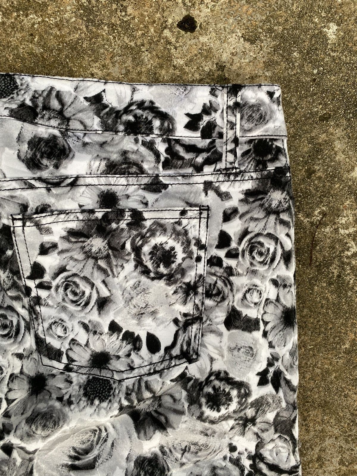 Japanese Brand × Seditionaries ⚡️Steals⚡️ DIG DEEP Floral Spandex Pants Size US 34 / EU 50 - 8 Thumbnail