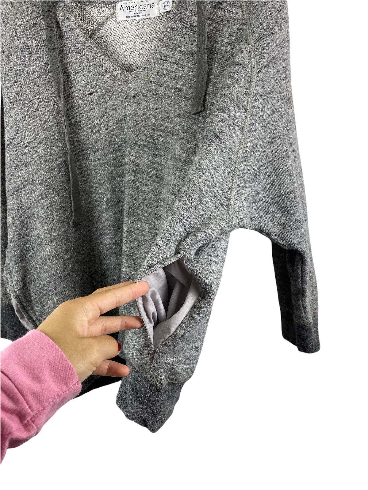 Japanese Brand AMERICANA by RISE FROM THE 30 PLAIN GREY CROP HOODIE Size US L / EU 52-54 / 3 - 3 Thumbnail