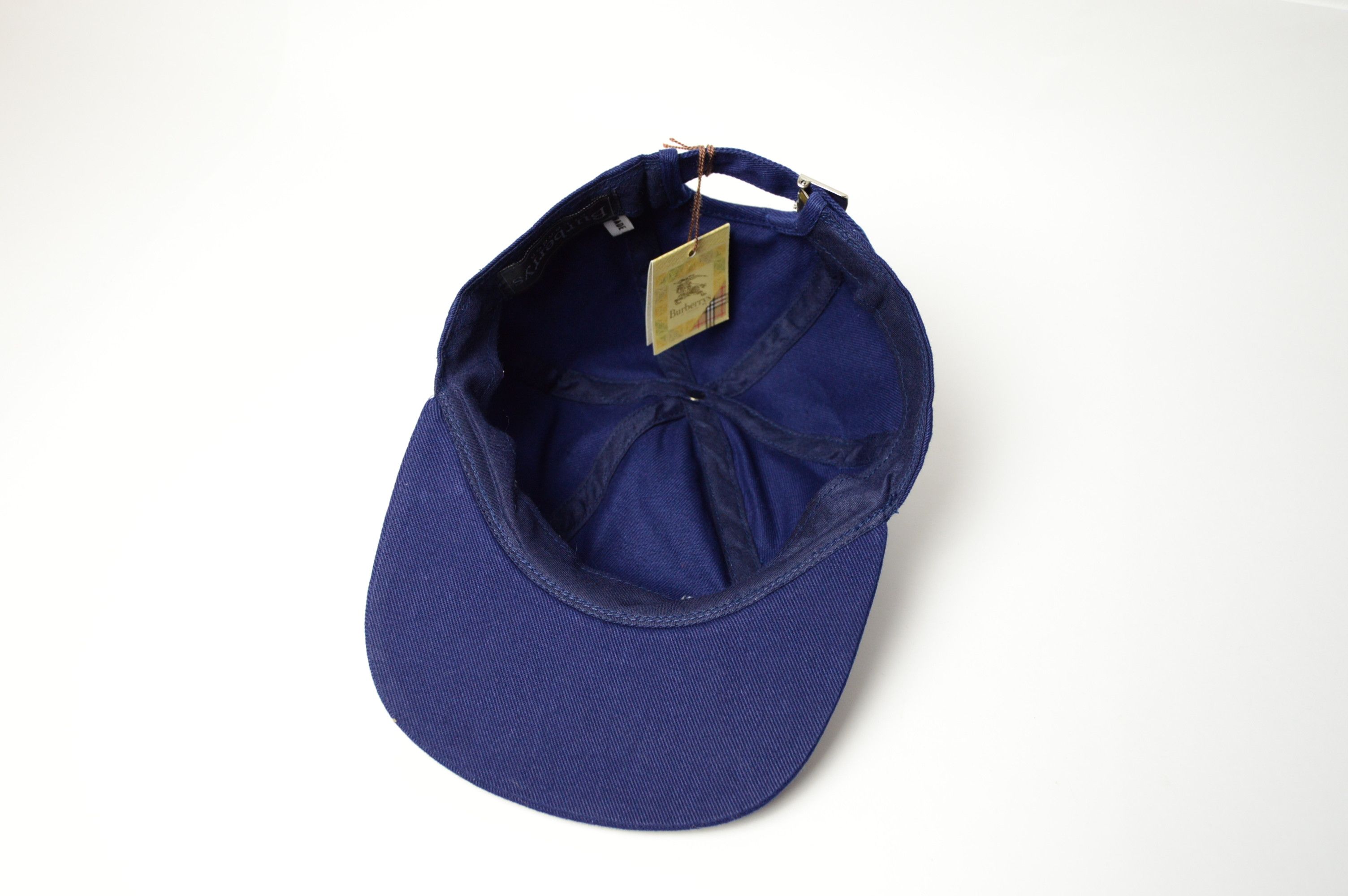 Burberry burberry cap 6 panel rare vintage deadstock Size ONE SIZE - 5 Thumbnail