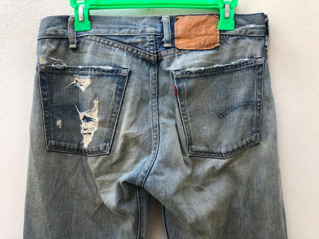Japanese Brand × Levi's Vintage Clothing × Vintage VTG 2005 LVC Japan Levi’s 501 E Selvedge Denim Trashed Jeans Size US 31 - 12 Thumbnail