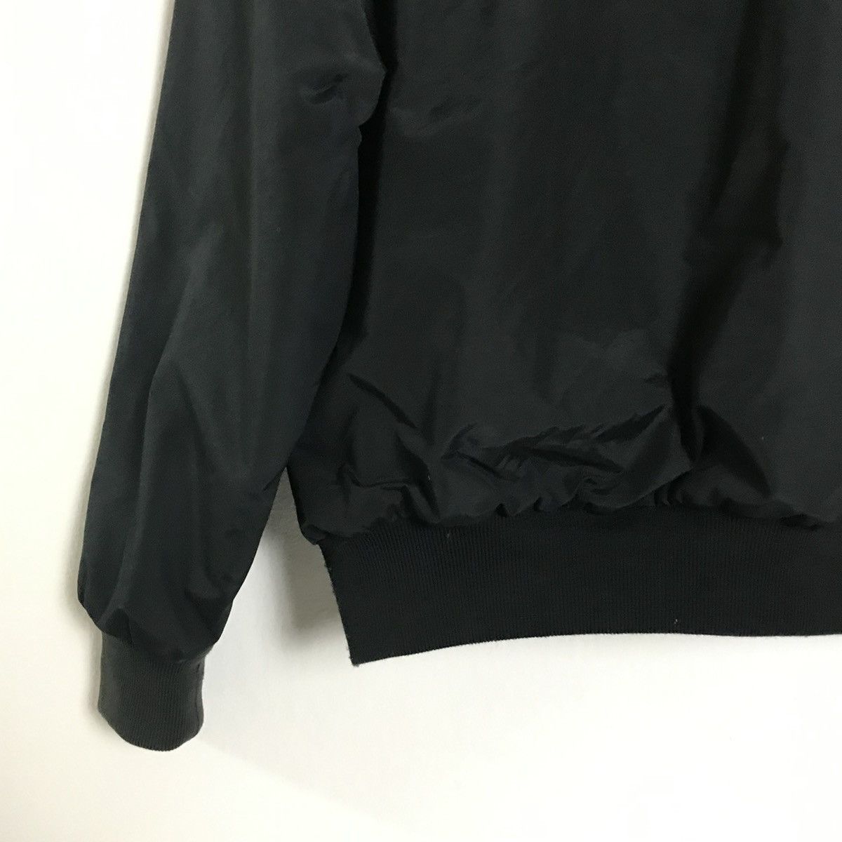 Nike Vintage 90s Nike Embroidery Small Logo Sweater Size US L / EU 52-54 / 3 - 7 Thumbnail