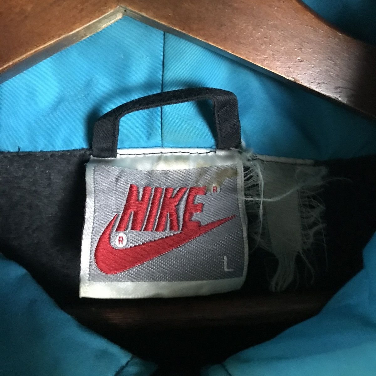 Nike Vintage 90s Nike Embroidery Small Logo Sweater Size US L / EU 52-54 / 3 - 5 Thumbnail