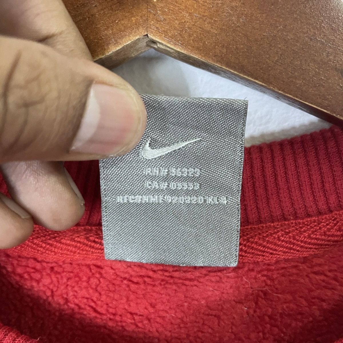 Nike Vintage Nike Embroidery Swoosh Fleece Sweatshirt Size US S / EU 44-46 / 1 - 5 Thumbnail