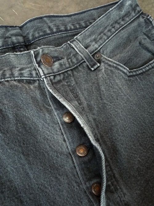 Levi's × Vintage 90s Vintage Levis 501 Black Made In USA Distressed Jeans Size US 33 - 9 Thumbnail