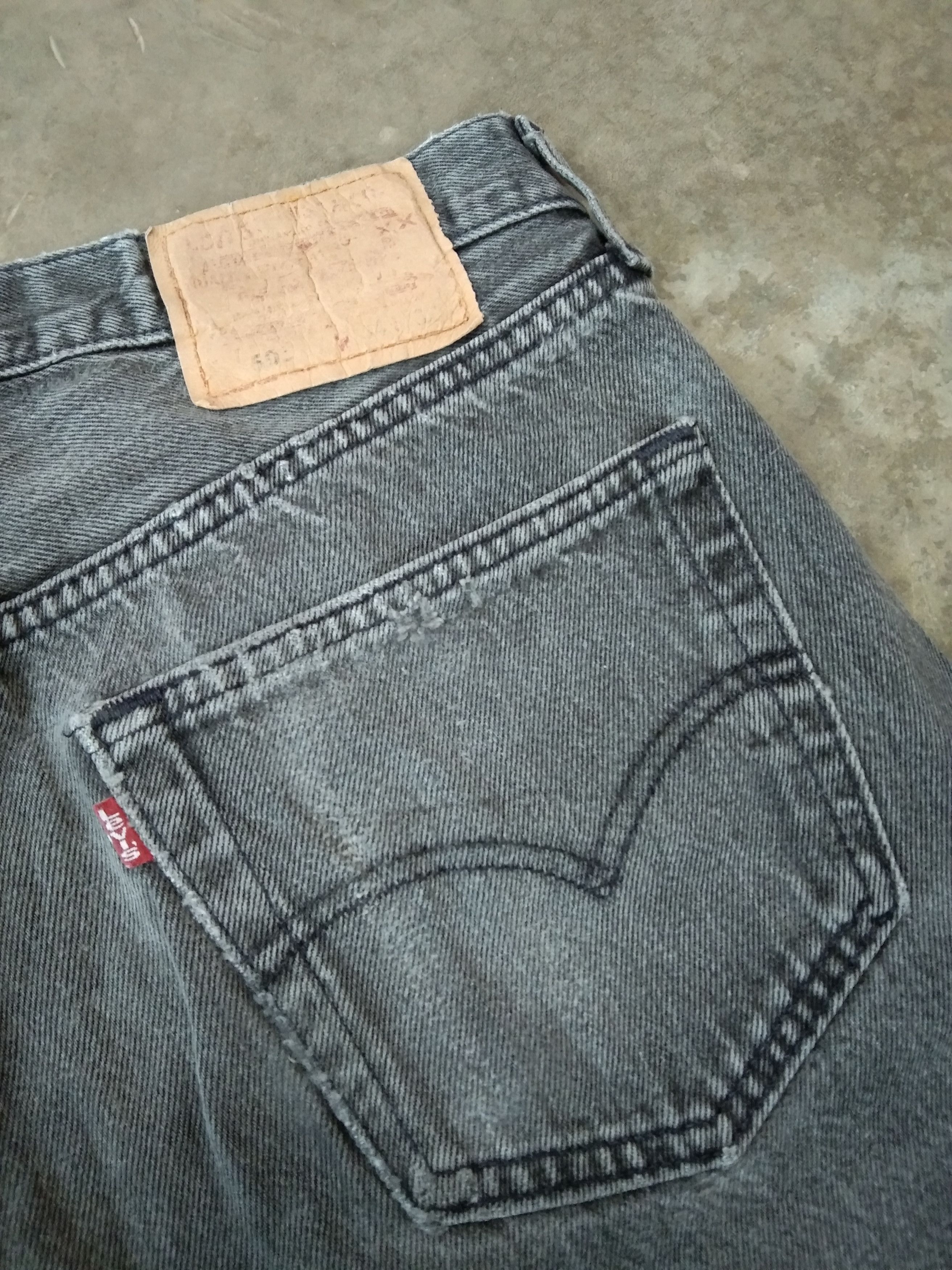 Levi's × Vintage 90s Vintage Levis 501 Black Made In USA Distressed Jeans Size US 33 - 3 Thumbnail