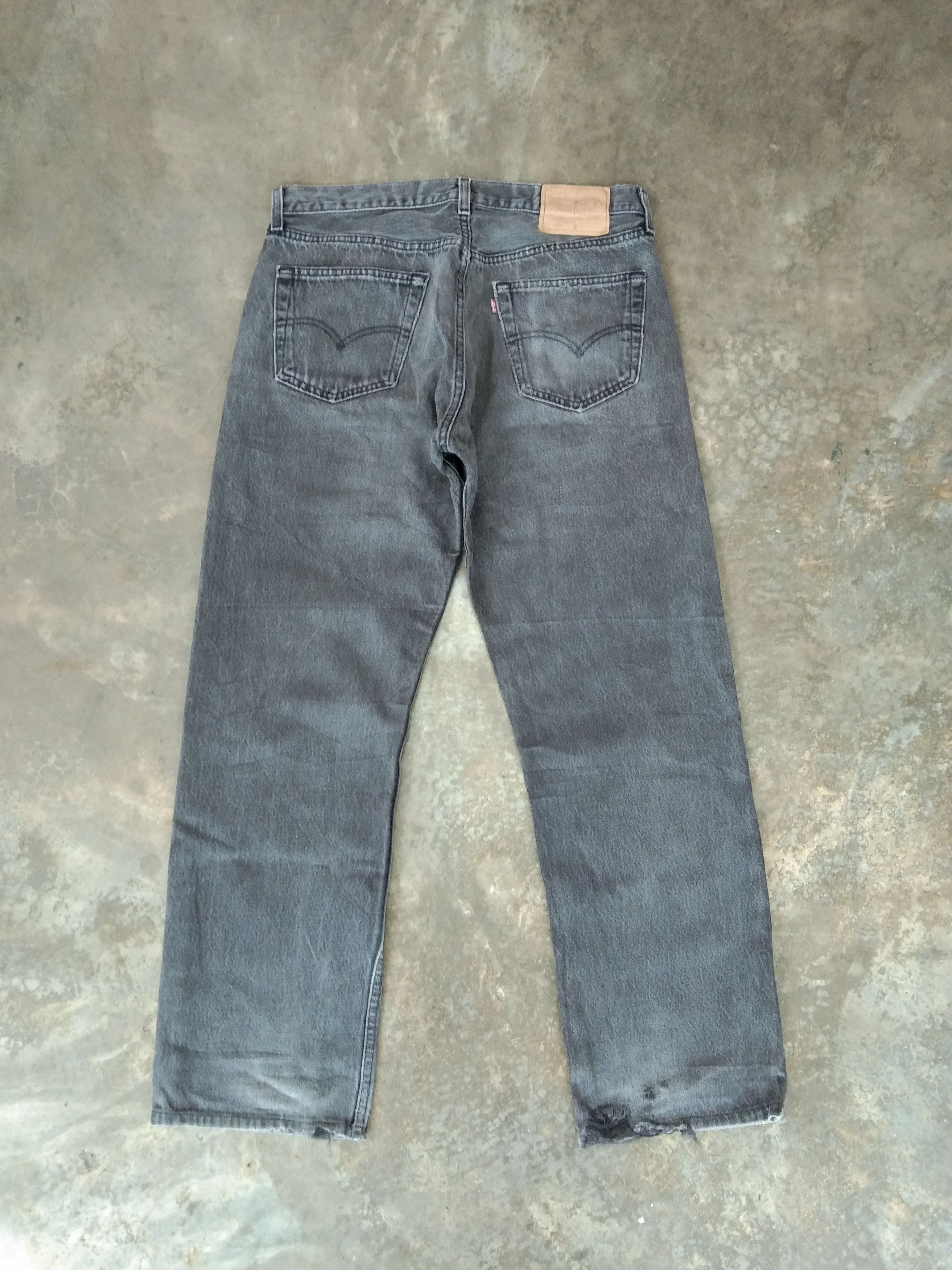 Levi's × Vintage 90s Vintage Levis 501 Black Made In USA Distressed Jeans Size US 33 - 2 Thumbnail