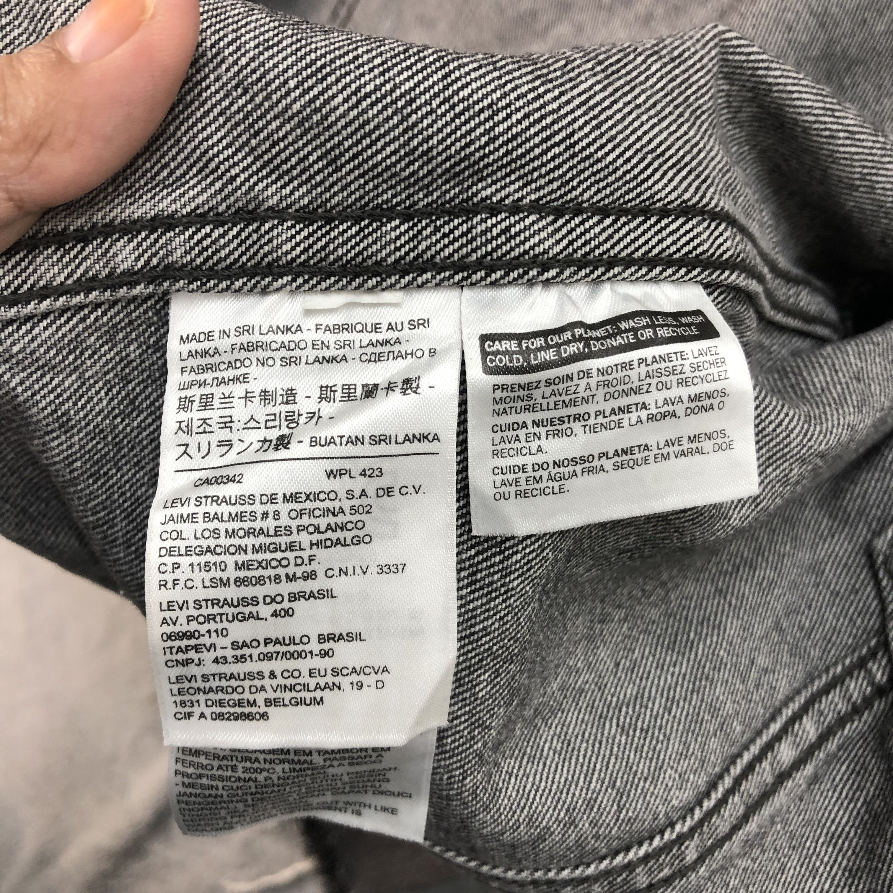 Levi's Levi's 35936 Distressed Raw Hem Black Denim Jacket #4698-164 Size M / US 6-8 / IT 42-44 - 11 Thumbnail