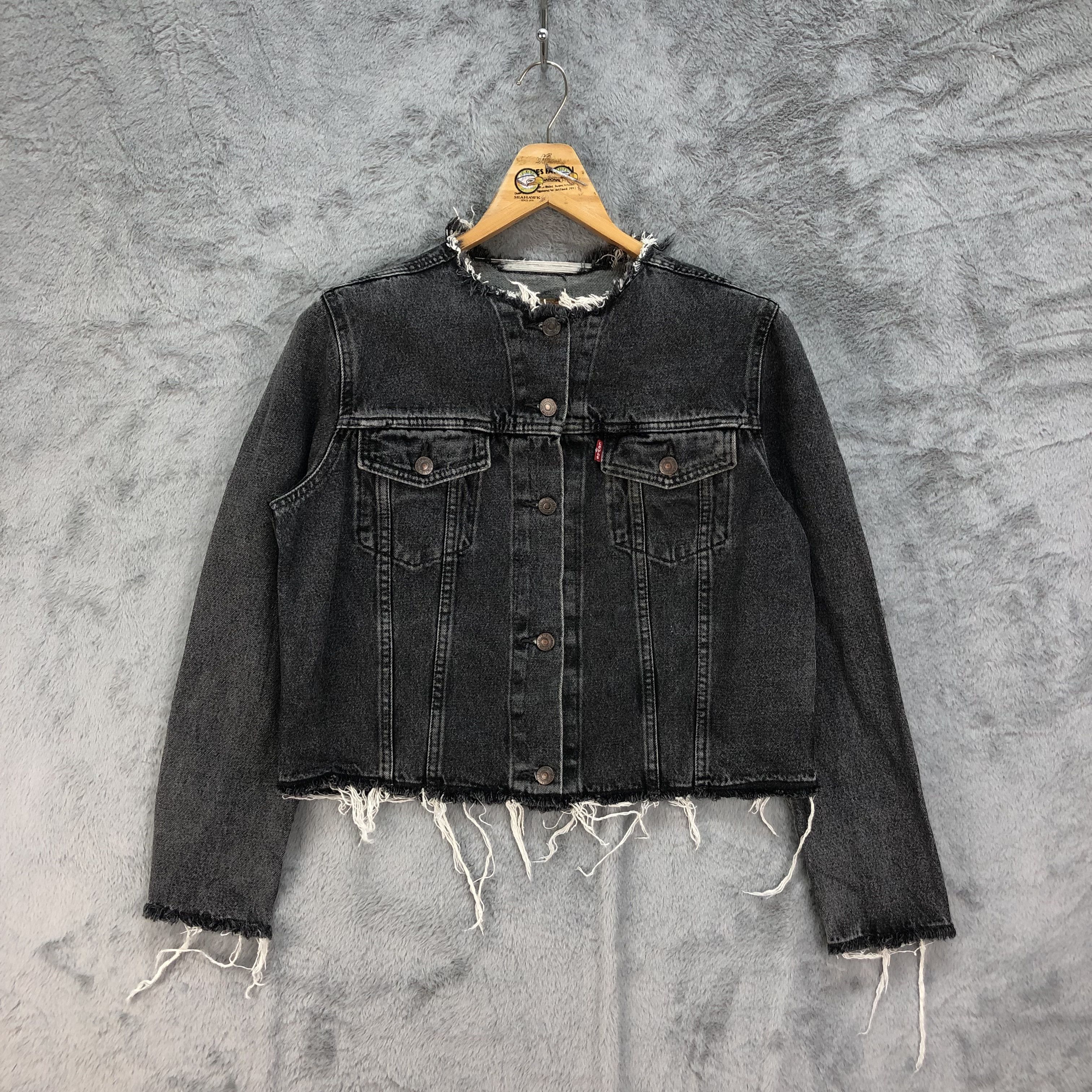Levi's Levi's 35936 Distressed Raw Hem Black Denim Jacket #4698-164 Size M / US 6-8 / IT 42-44 - 1 Thumbnail