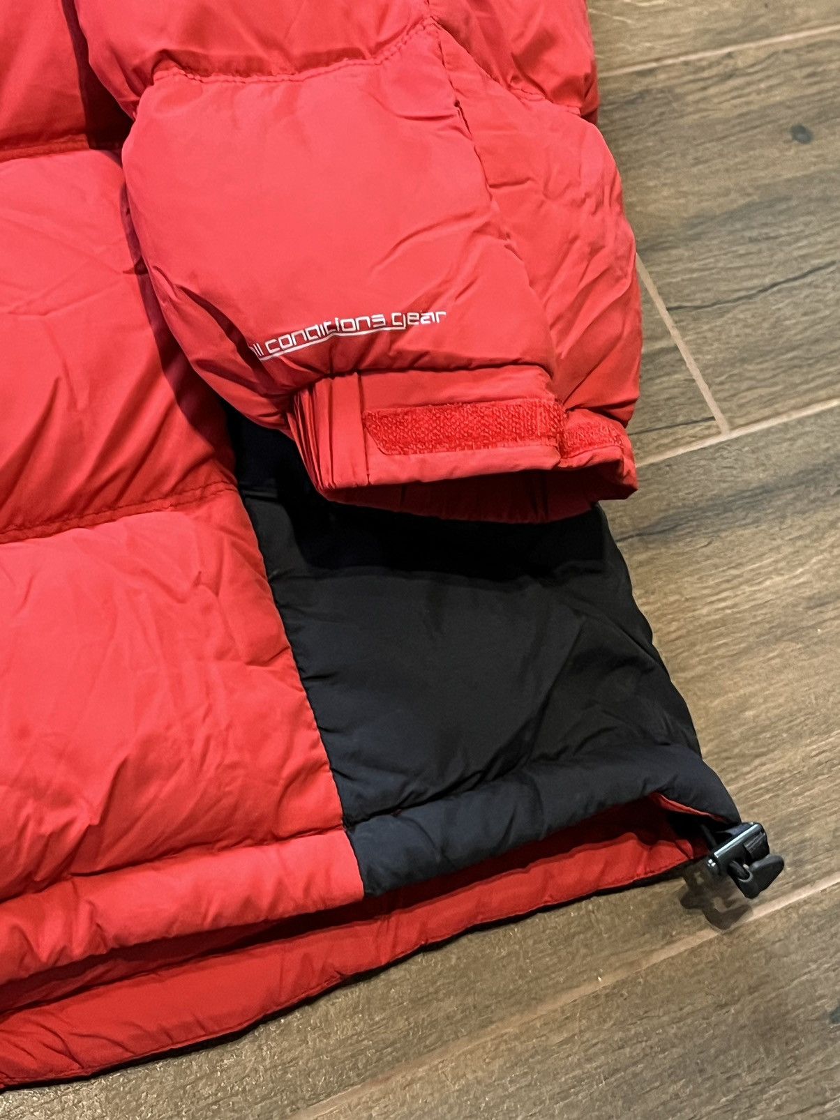 Nike × Nike ACG Vintage Nike ACG Nylon Puffer Bomber Red Jacket Size US L / EU 52-54 / 3 - 5 Thumbnail
